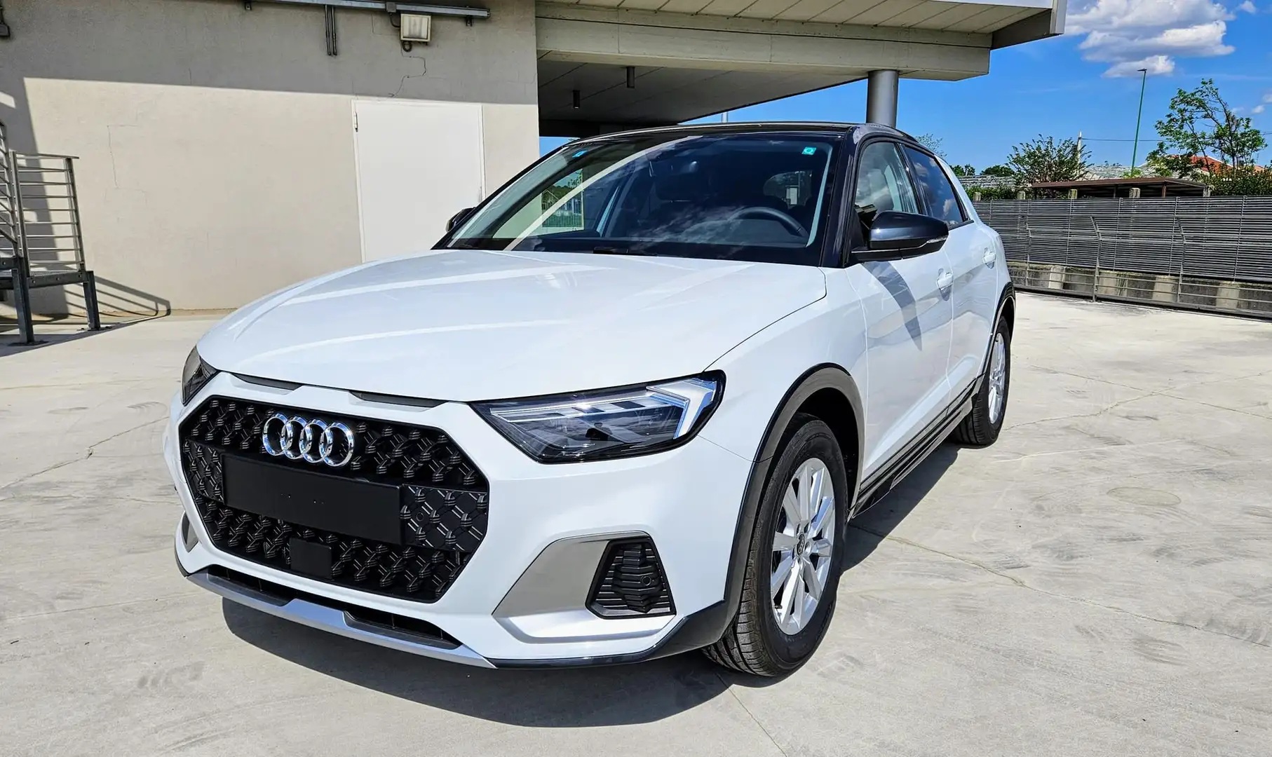Audi A1 allstreet 30 TFSI Business Bianco - 1