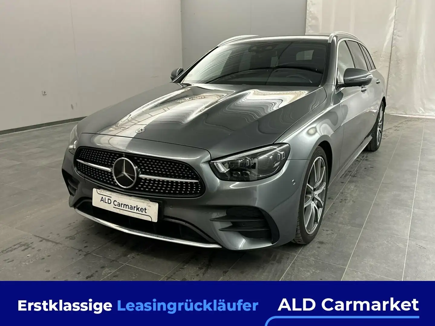 Mercedes-Benz E 220 d T 9G-TRONIC AMG Line Kombi, 5-türig, Automatik, Szürke - 1