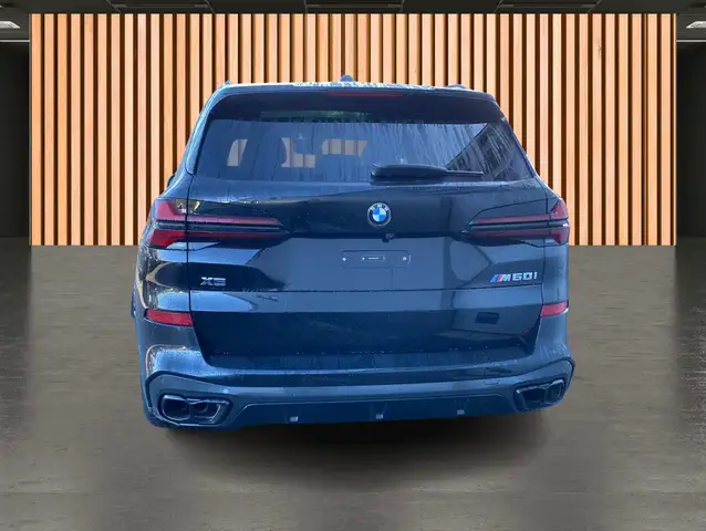BMW X5 X5 M view 11