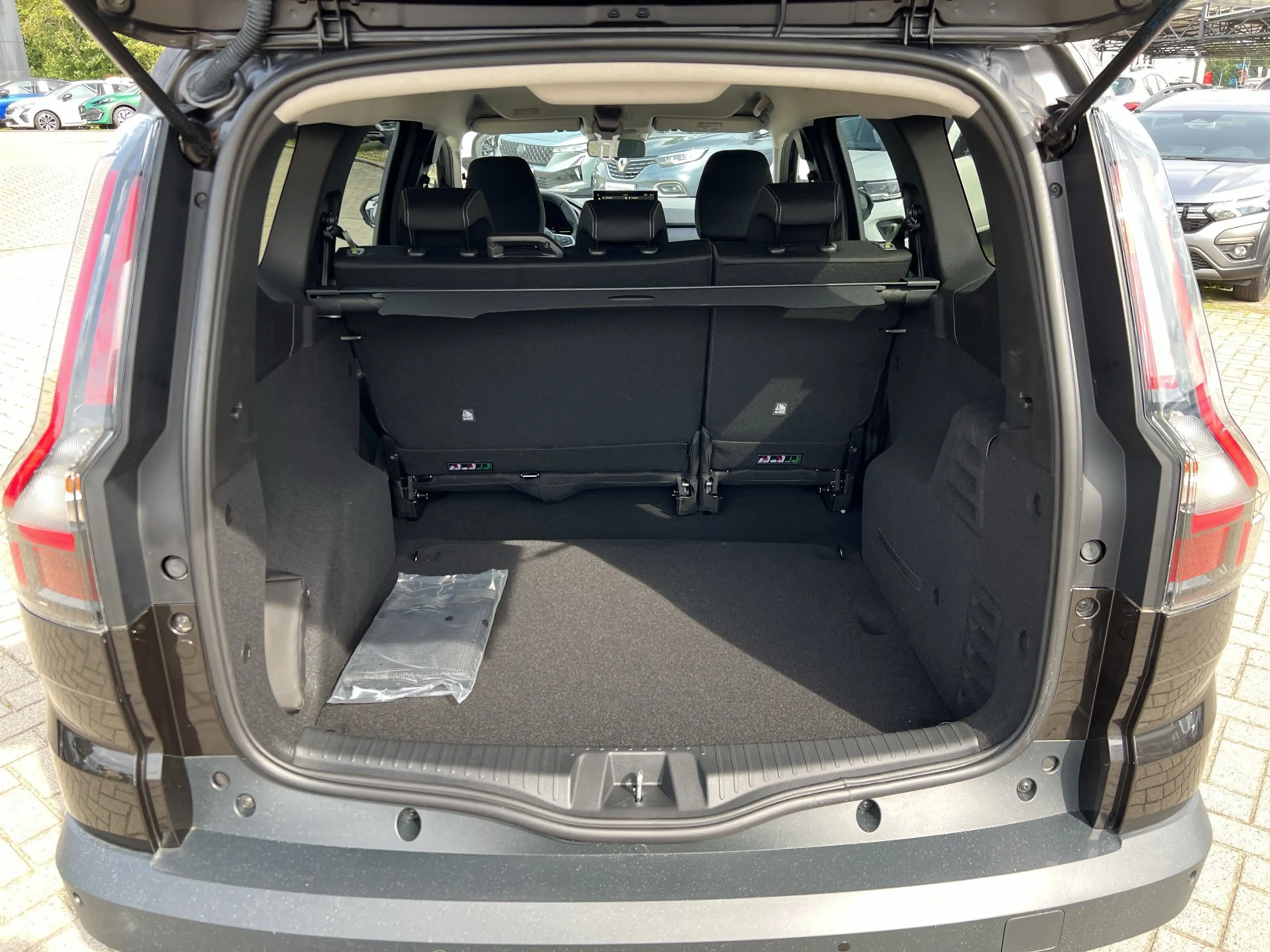 Dacia Jogger Full Hybrid 155 Journey 5-S RFK+SHZ+NAVI — photo 15