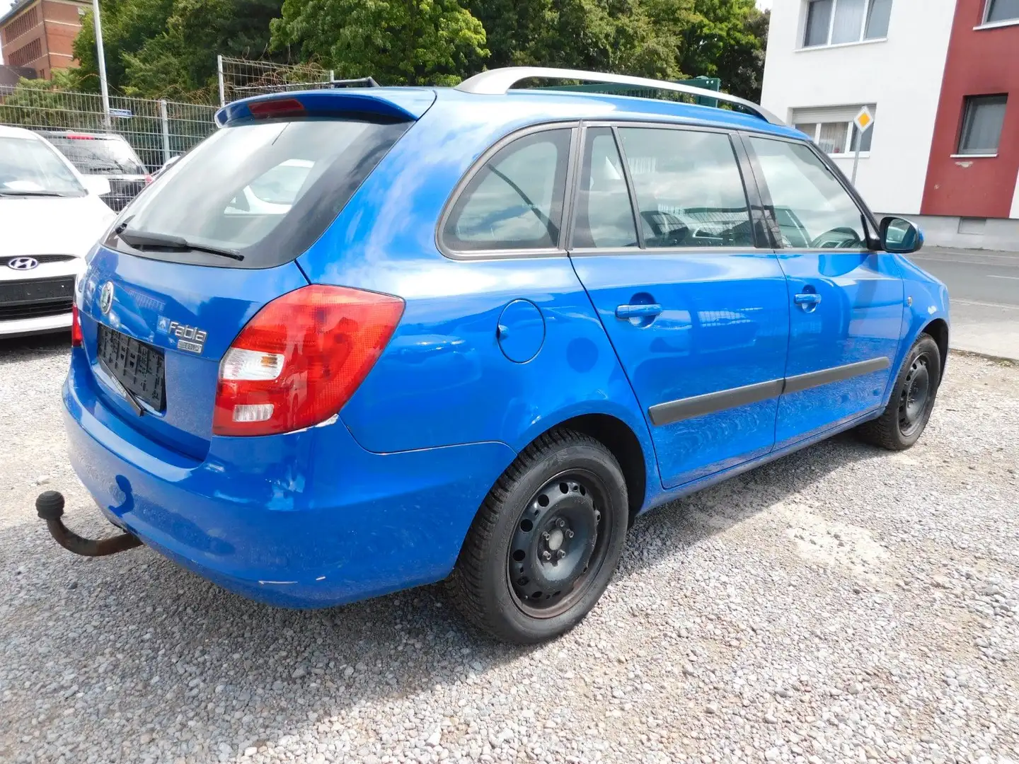 Skoda Fabia Combi 1.4 TDI Ambiente/TUV.01.2027 Blauw - 2
