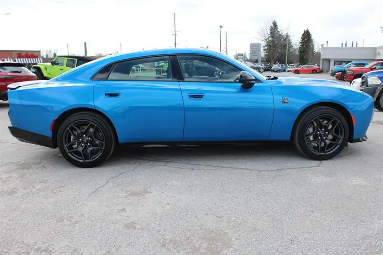 Dodge Charger снимка Dodge Charger