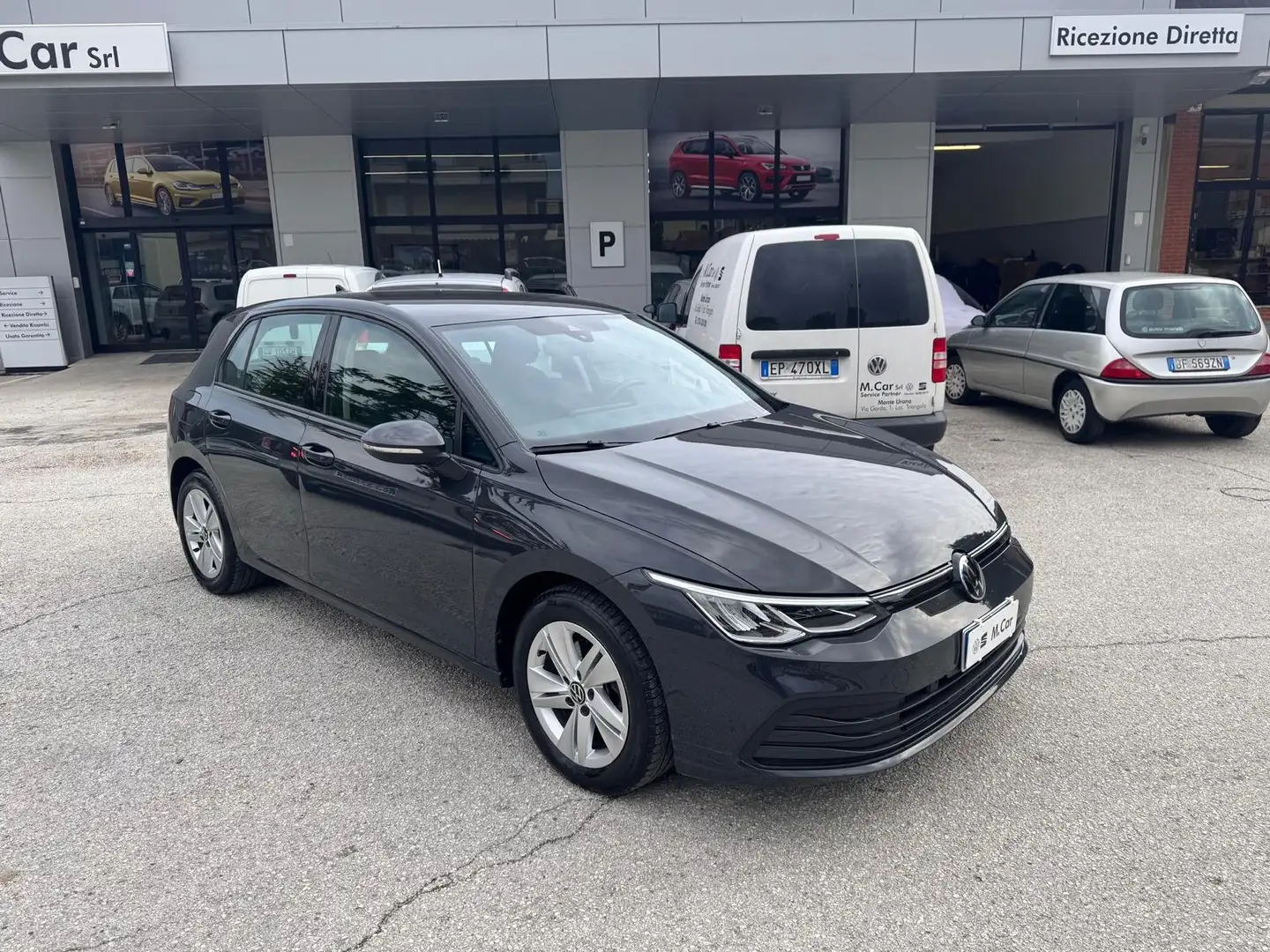Volkswagen Golf Golf VIII 2020 1.5 tgi Life 130cv dsg Grigio - 1