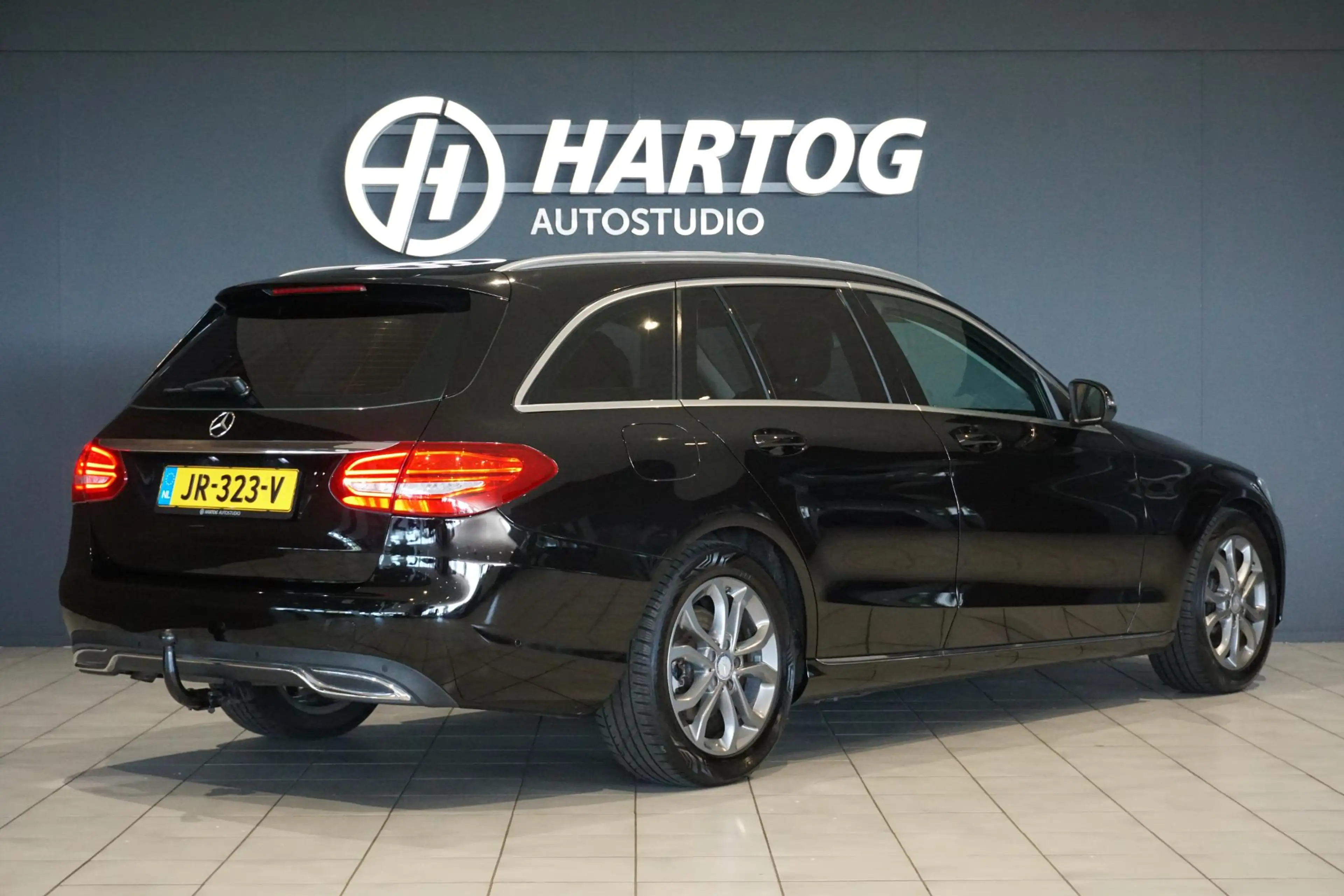Mercedes-Benz C 180 Estate Prestige + TREKHAAK / LED / STOELVERWARMING — photo 2
