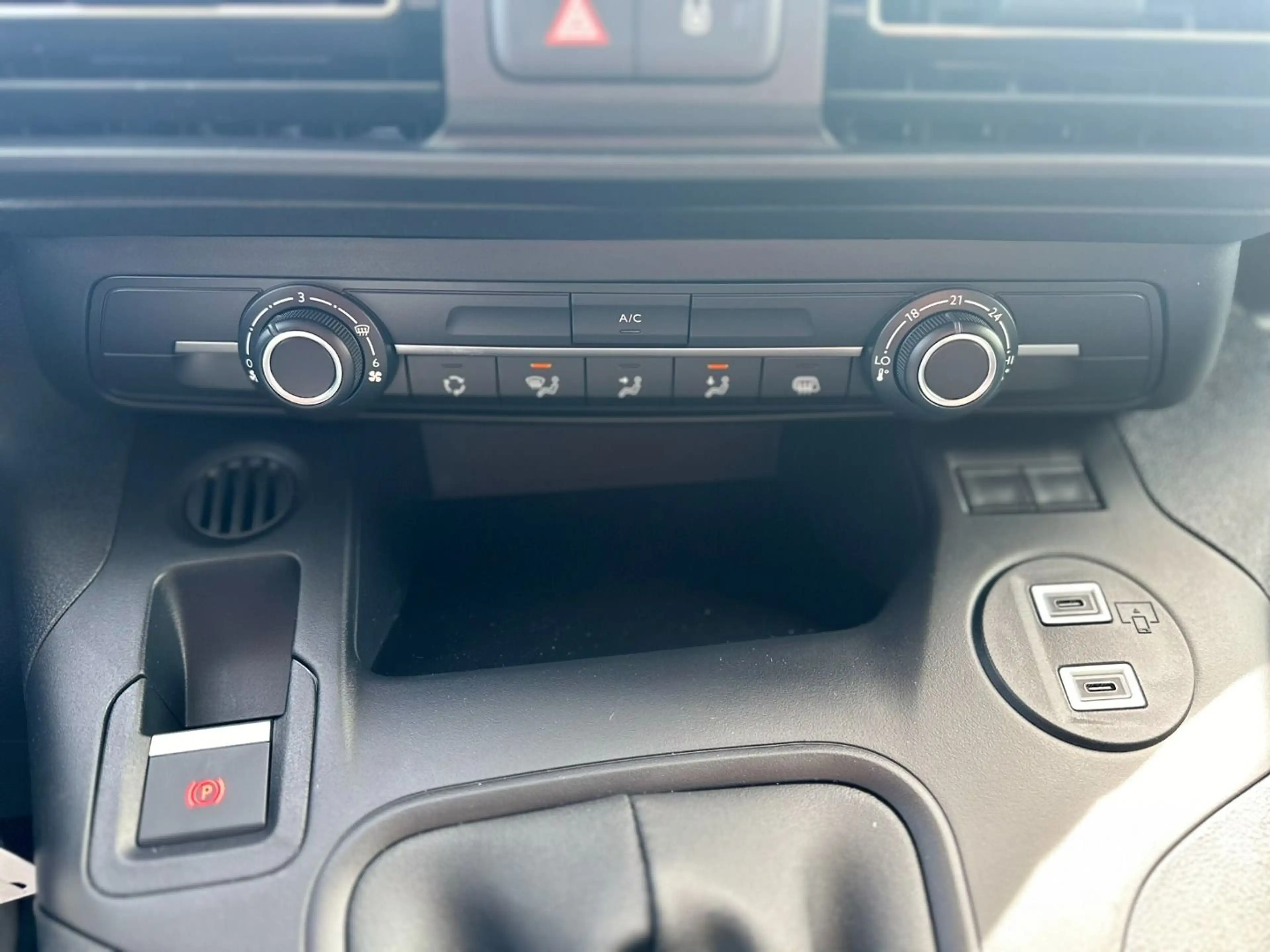 Toyota Proace City Pro Ace City Kasten 1,5 D 102 L1 ProWork — photo 3