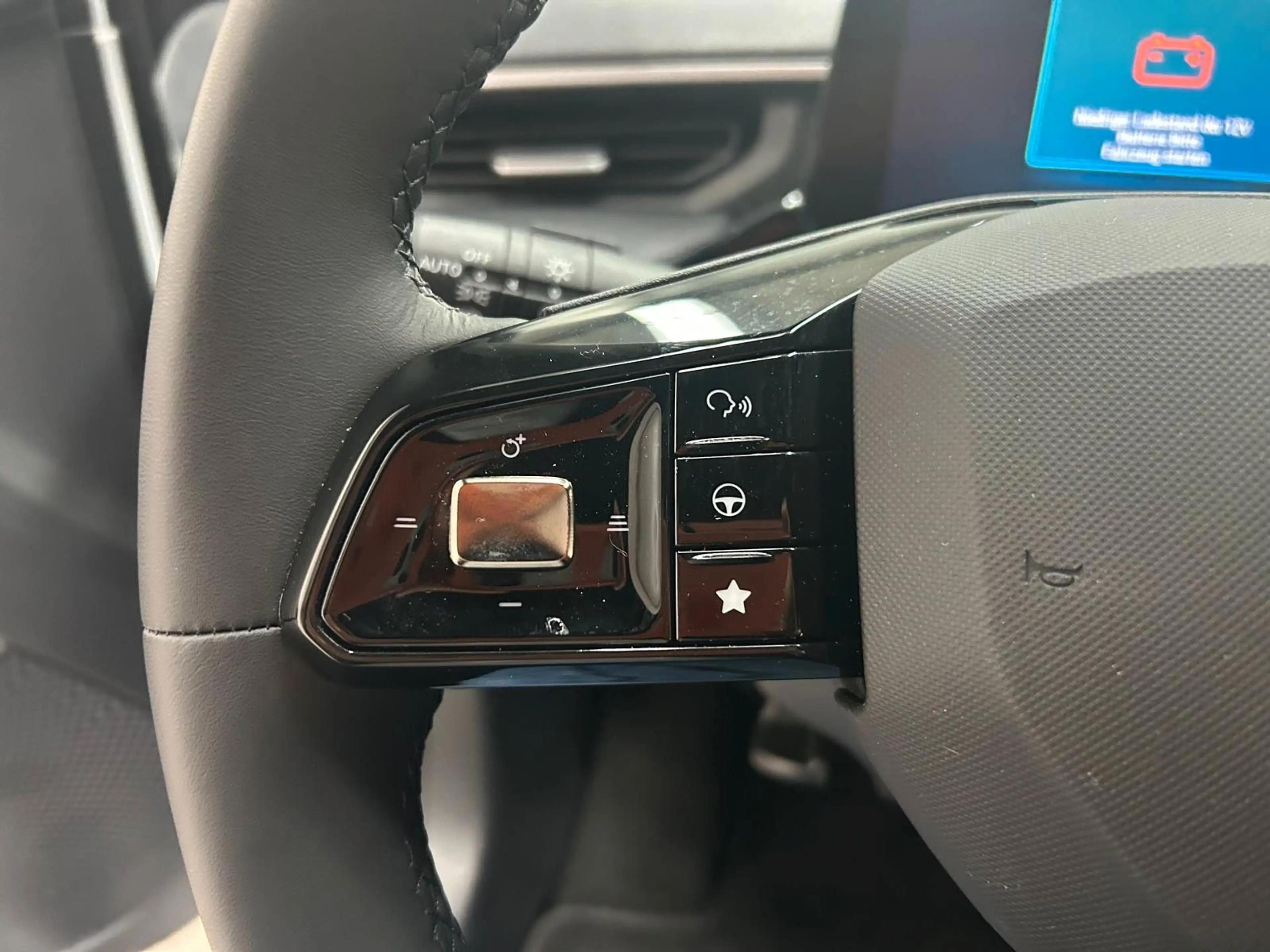 MG MG3 1.5 Hybrid+ 143 kW Luxury 360°-Kamera Navi — photo 11