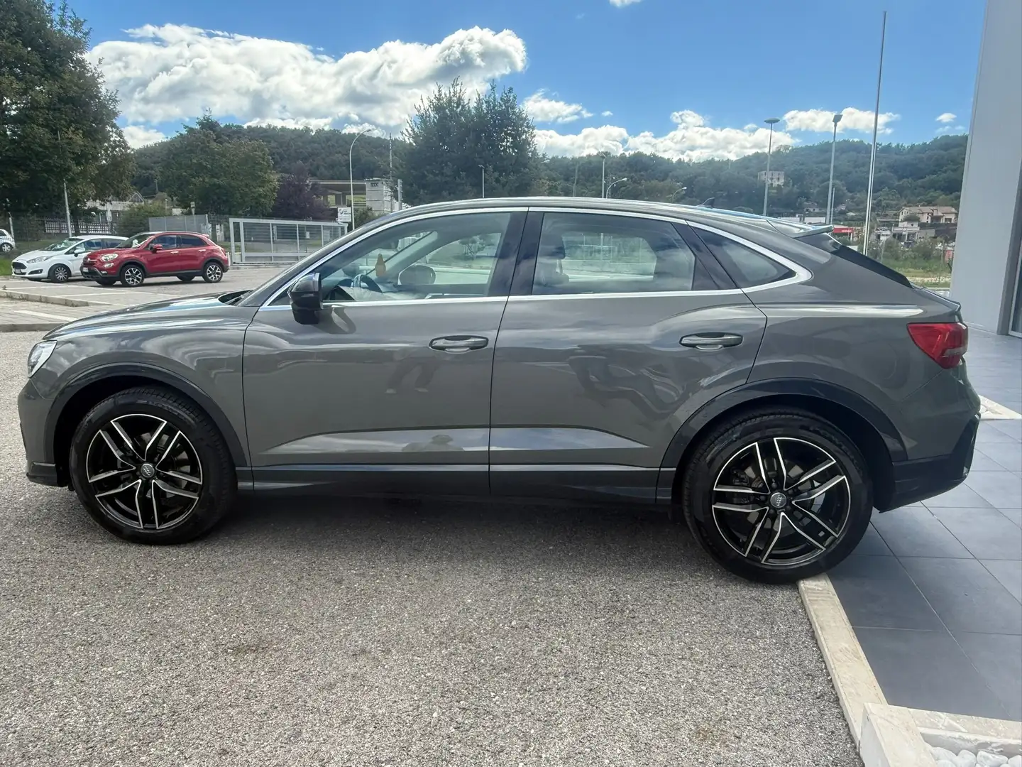 Audi Q3 Q3 Sportback 1.5 Tfsi Business S Tronic Grigio - 2