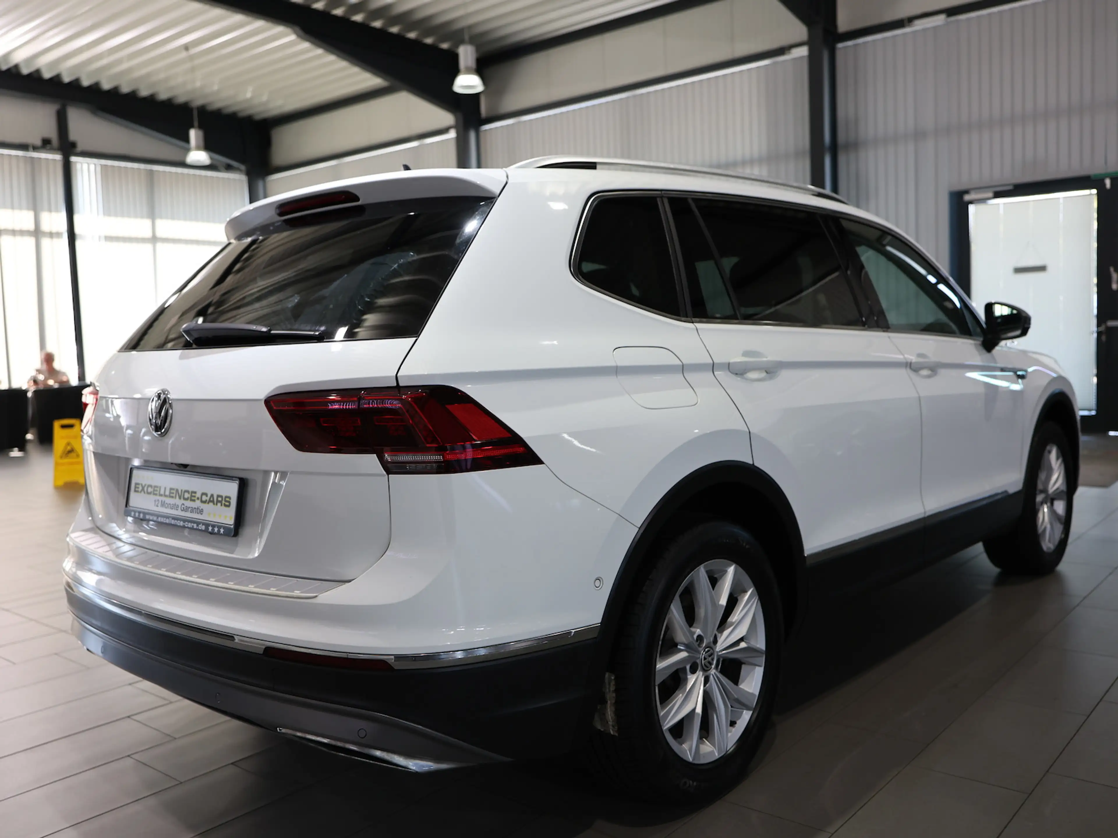 Volkswagen Tiguan Allspace 2.0 TSI 4M DSG HIGHLINE DYNAUDIO — photo 10