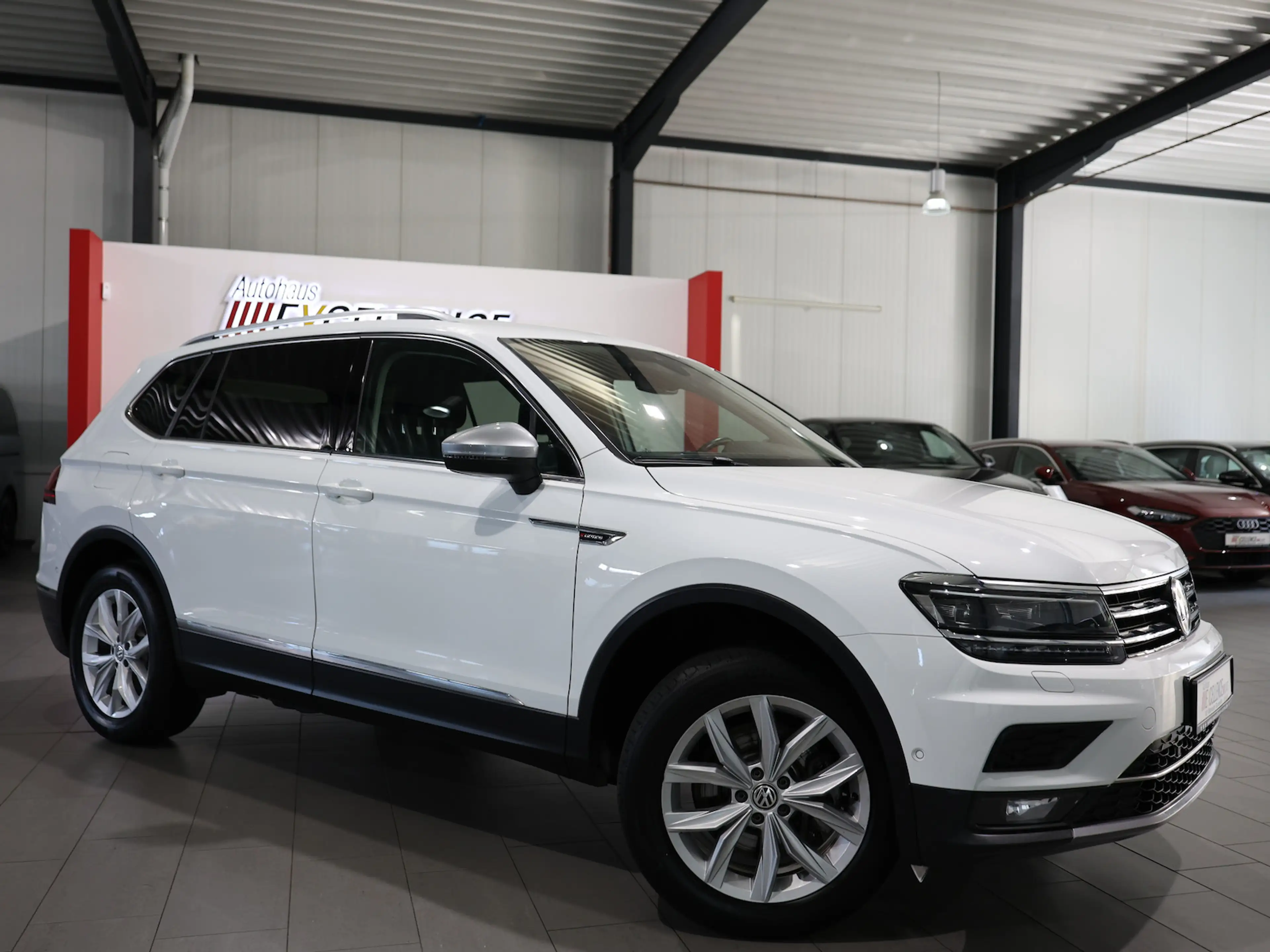 Volkswagen Tiguan Allspace 2.0 TSI 4M DSG HIGHLINE DYNAUDIO — photo 3