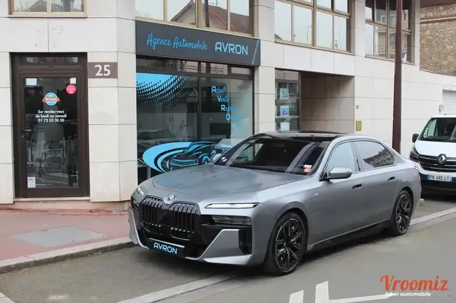 BMW 750 (G70) 750E XDRIVE 490 M SPORT BVA8 FULL Options