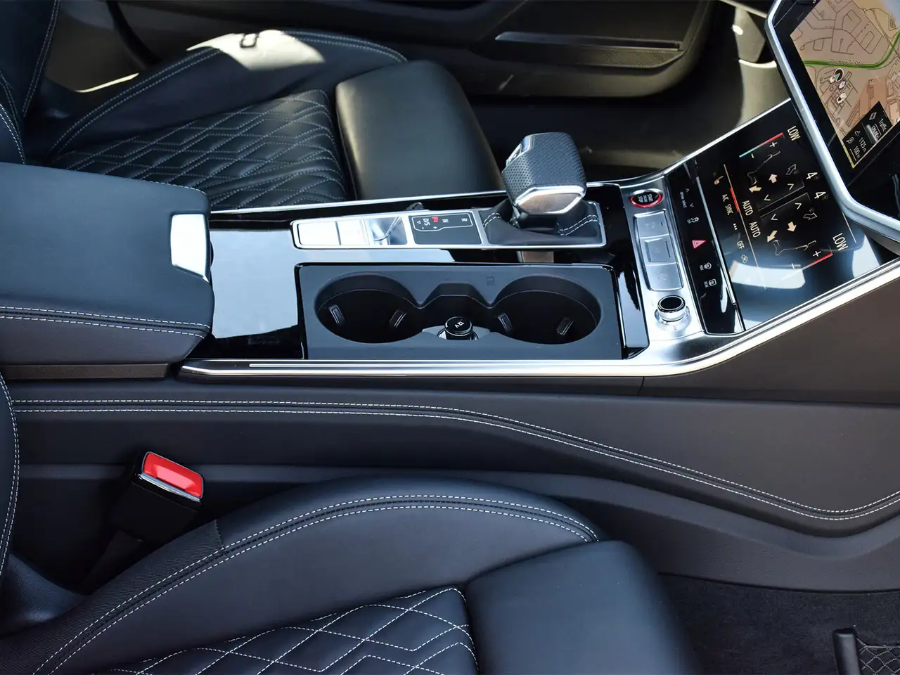 Audi S6 снимка Audi S6