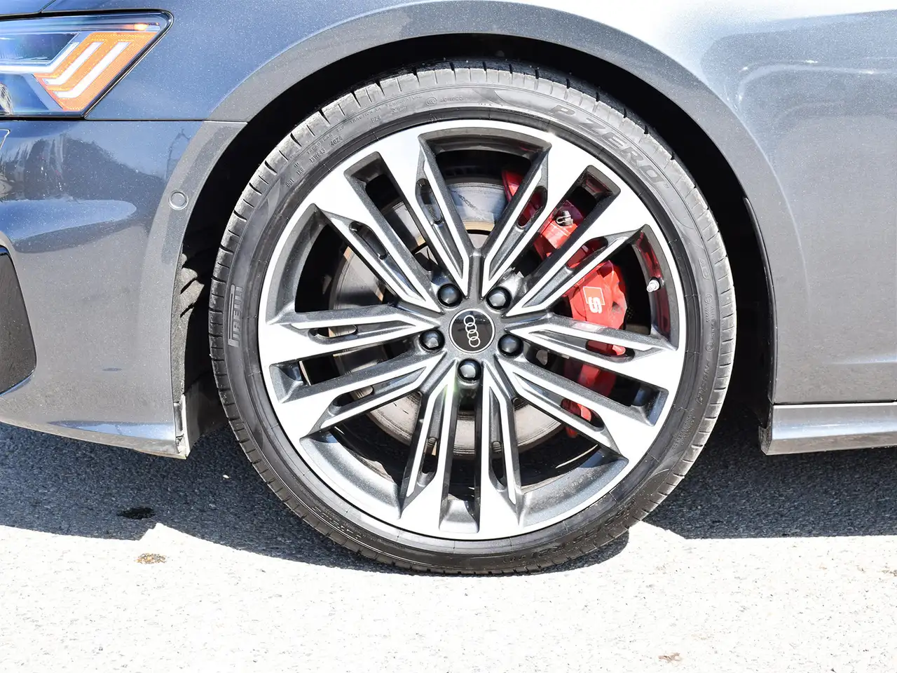Audi S6 снимка Audi S6