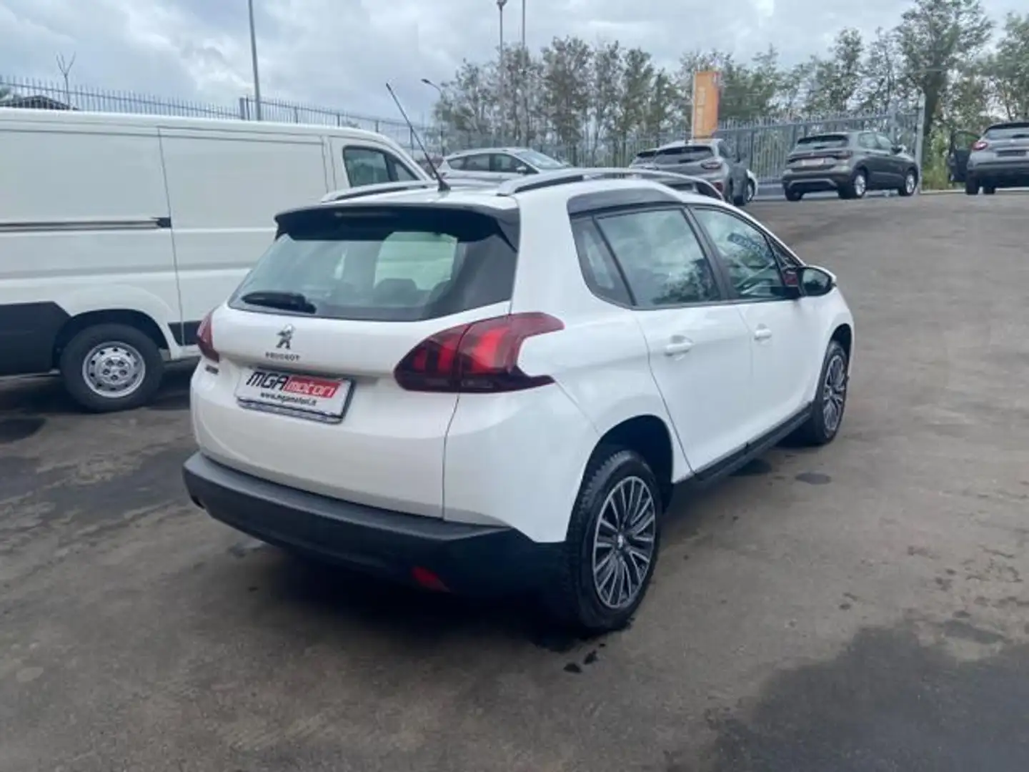 Peugeot 2008 1.6 bluehdi Active 100cv Blanc - 2