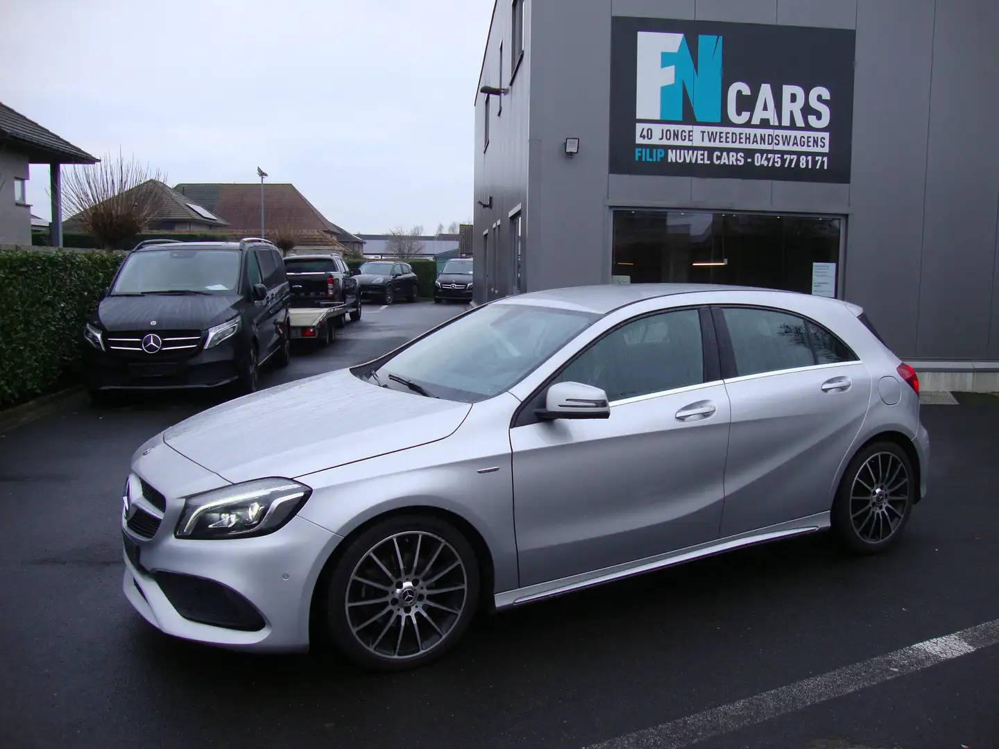 Mercedes-Benz A 180 i, aut, AMG, 2018, 47.000 km, leder, gps, xenon Zilver - 1