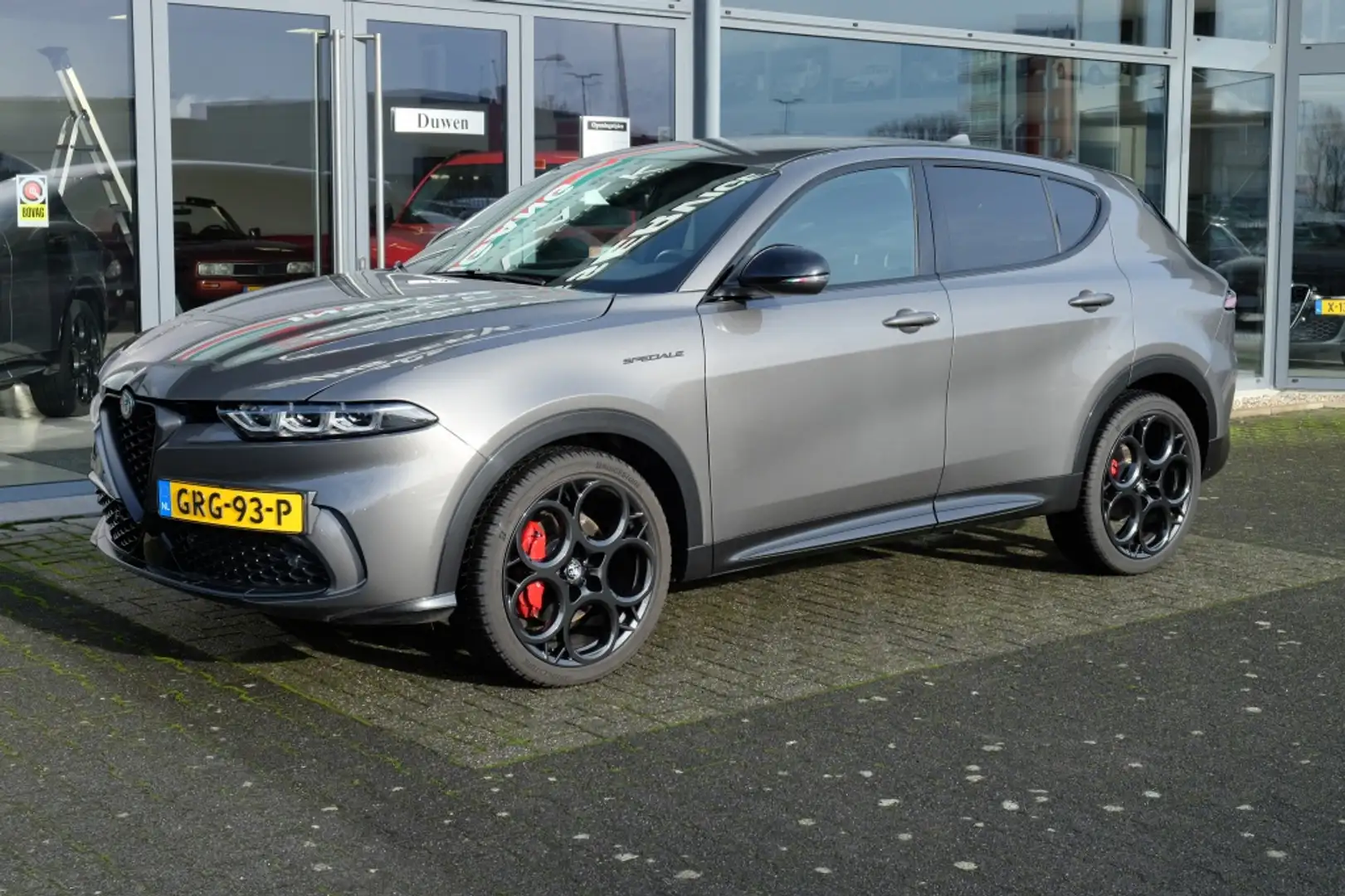 Alfa Romeo Tonale 1.5T Hy Ed. Speciale Grijs - 1