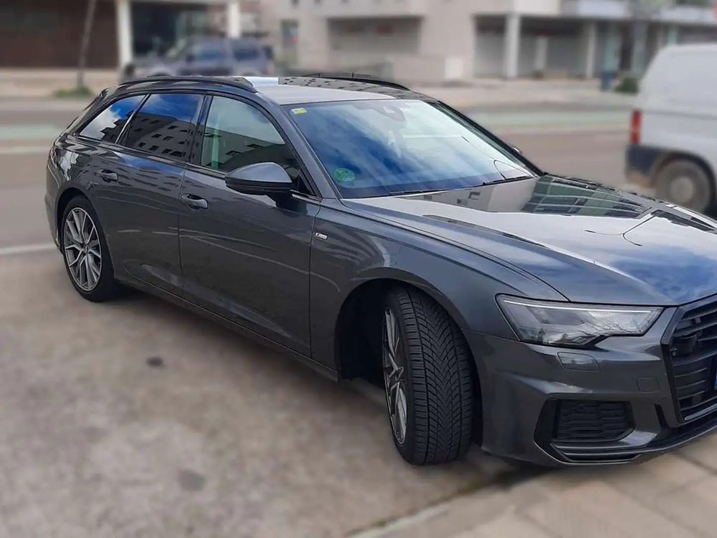 Audi A6 Avant 40 TDI S tronic Gris - 2