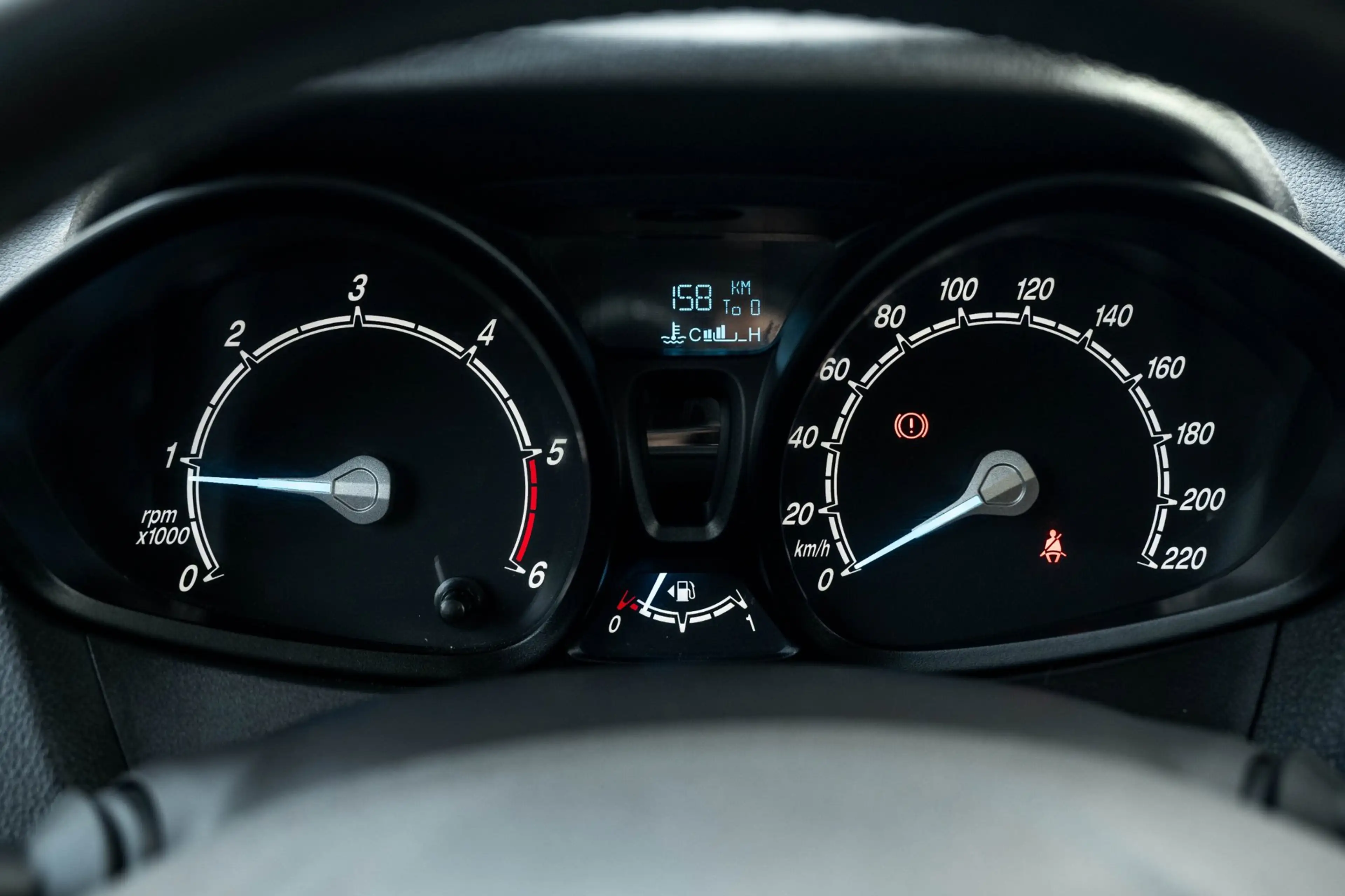 Ford Transit Courier 1.5 TDCI Limited Trekhaak I LM Velgen I Parkeersen — photo 10