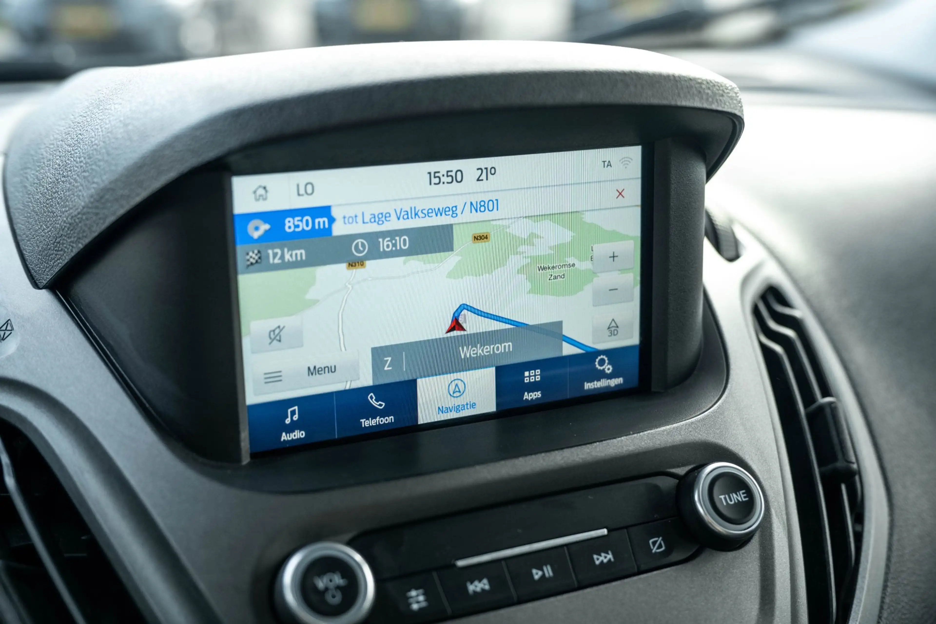 Ford Transit Courier 1.5 TDCI Limited Trekhaak I LM Velgen I Parkeersen — photo 6
