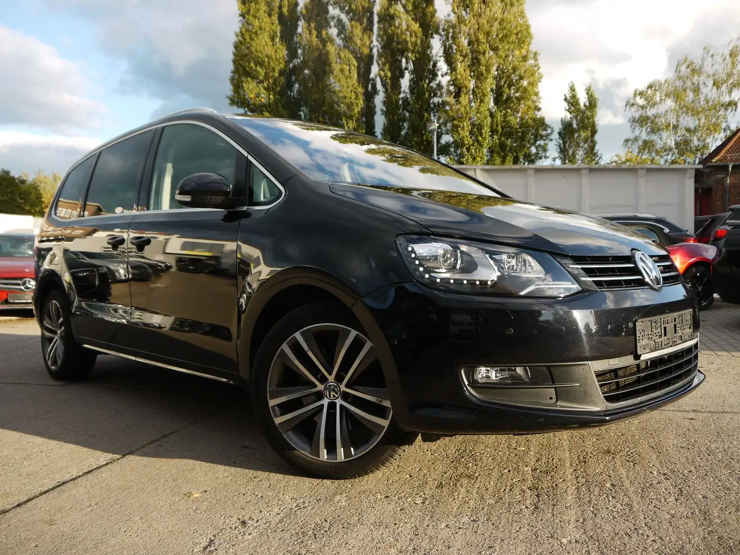 Volkswagen Sharan /Leder/Kamera/Bi-Xenon/135KW Negro - 1