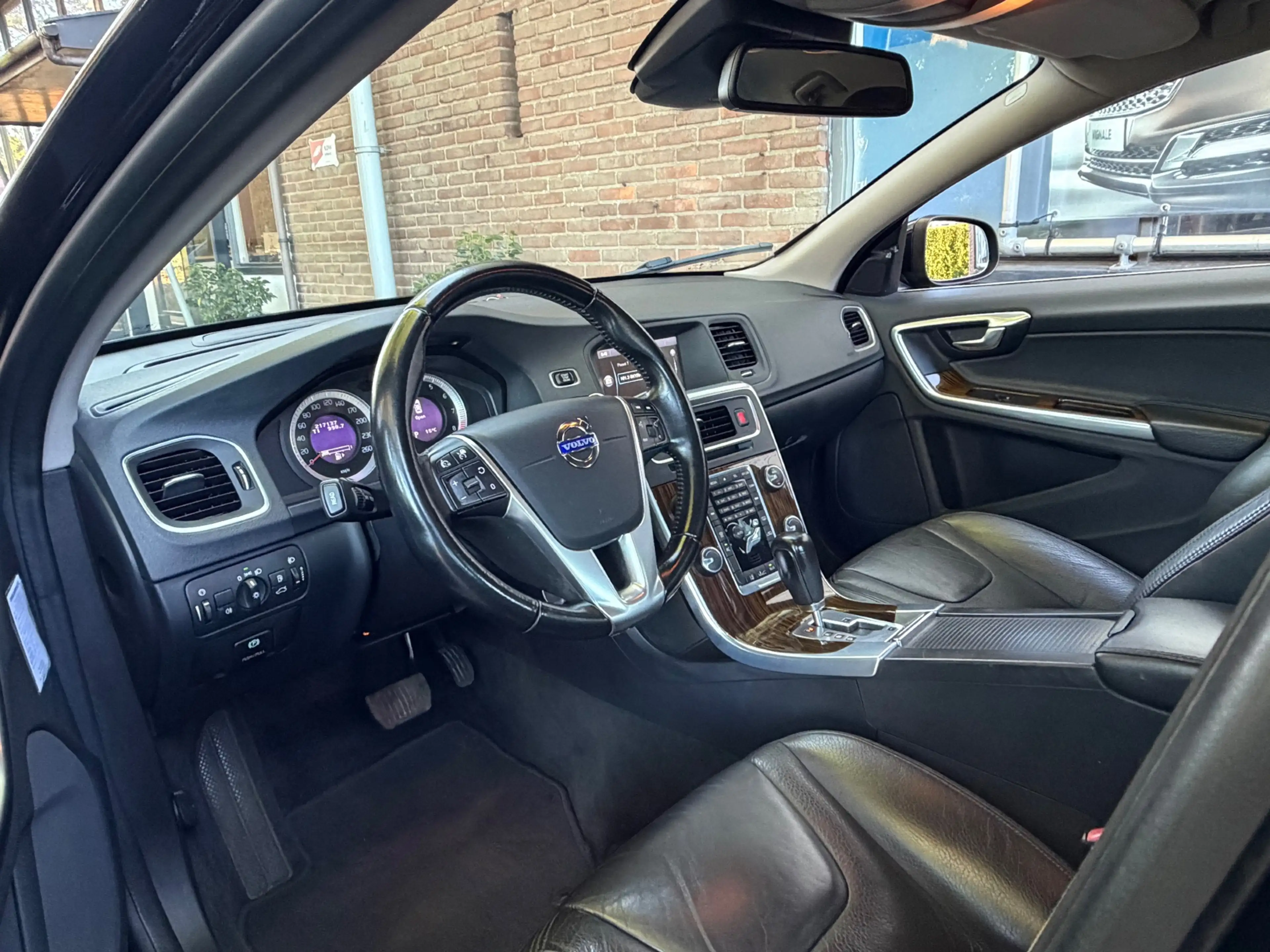 Volvo S60 2.0T Momentum|Trekhaak|Automaat|Leder|Pdc|Cruise| — photo 12