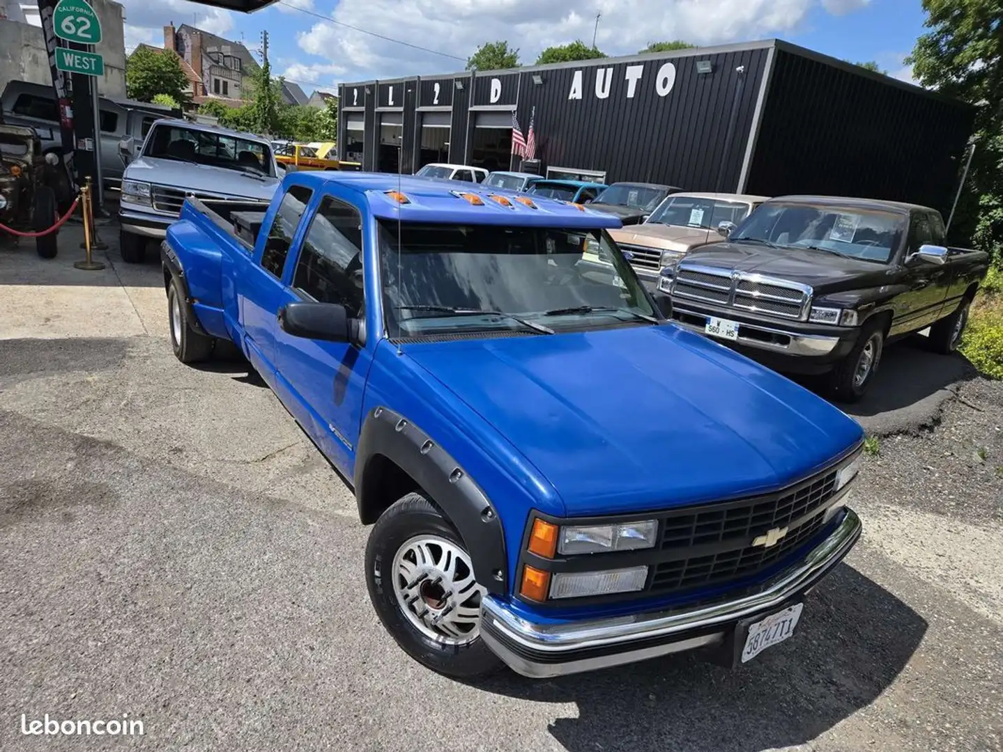 Chevrolet Silverado C3500 Dually 7.4 V8 454ci Modrá - 1