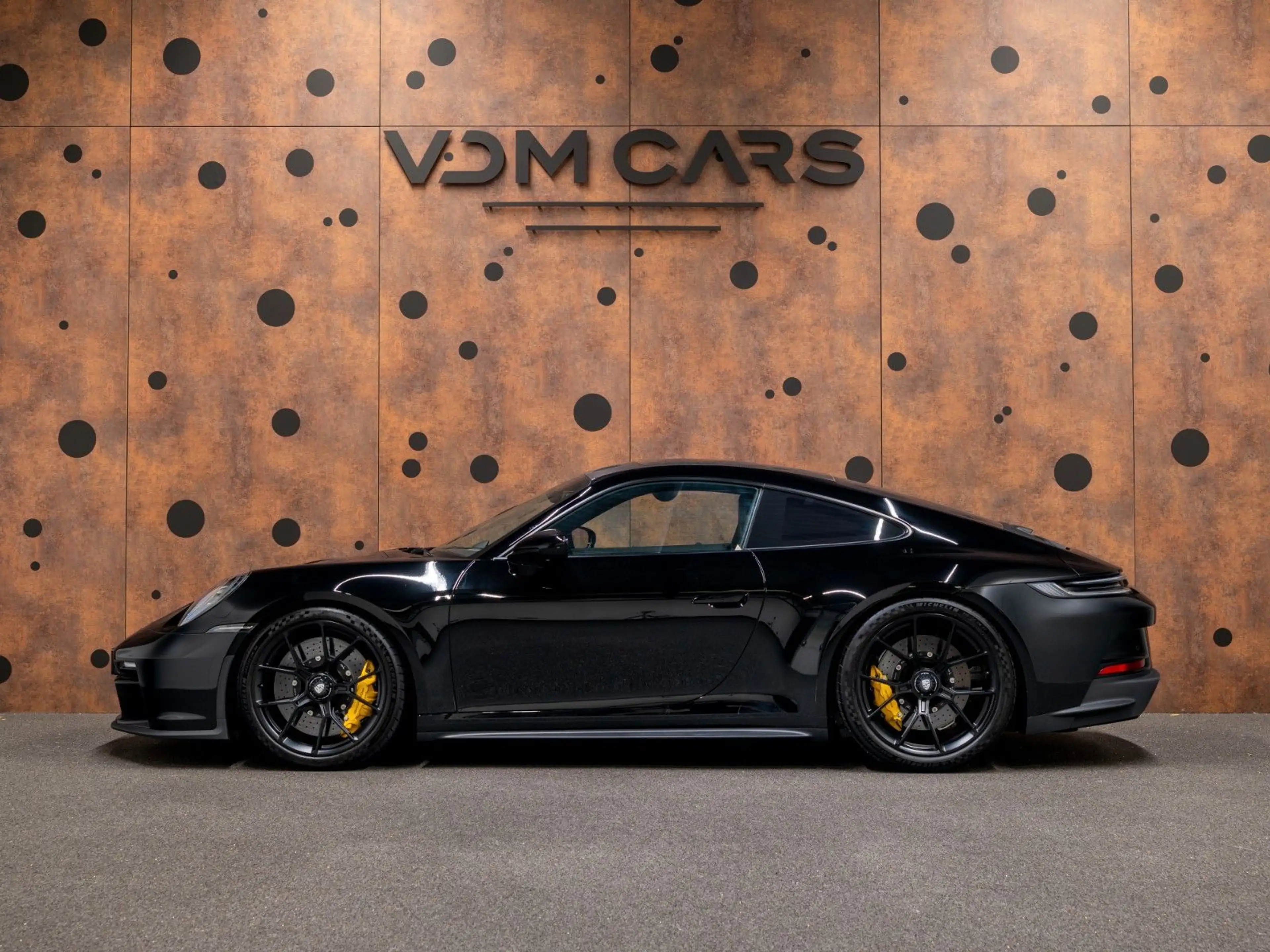 Porsche 911 GT3 Touring Paket*PCCB*LIFT*CARBON*CAMERA* — photo 2