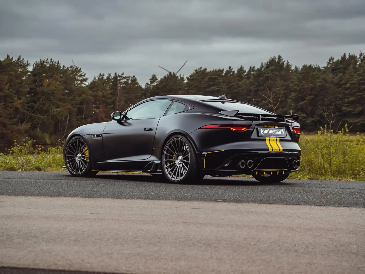 Jaguar F-Type F-TYPE Coupe R AWD Noir - 1