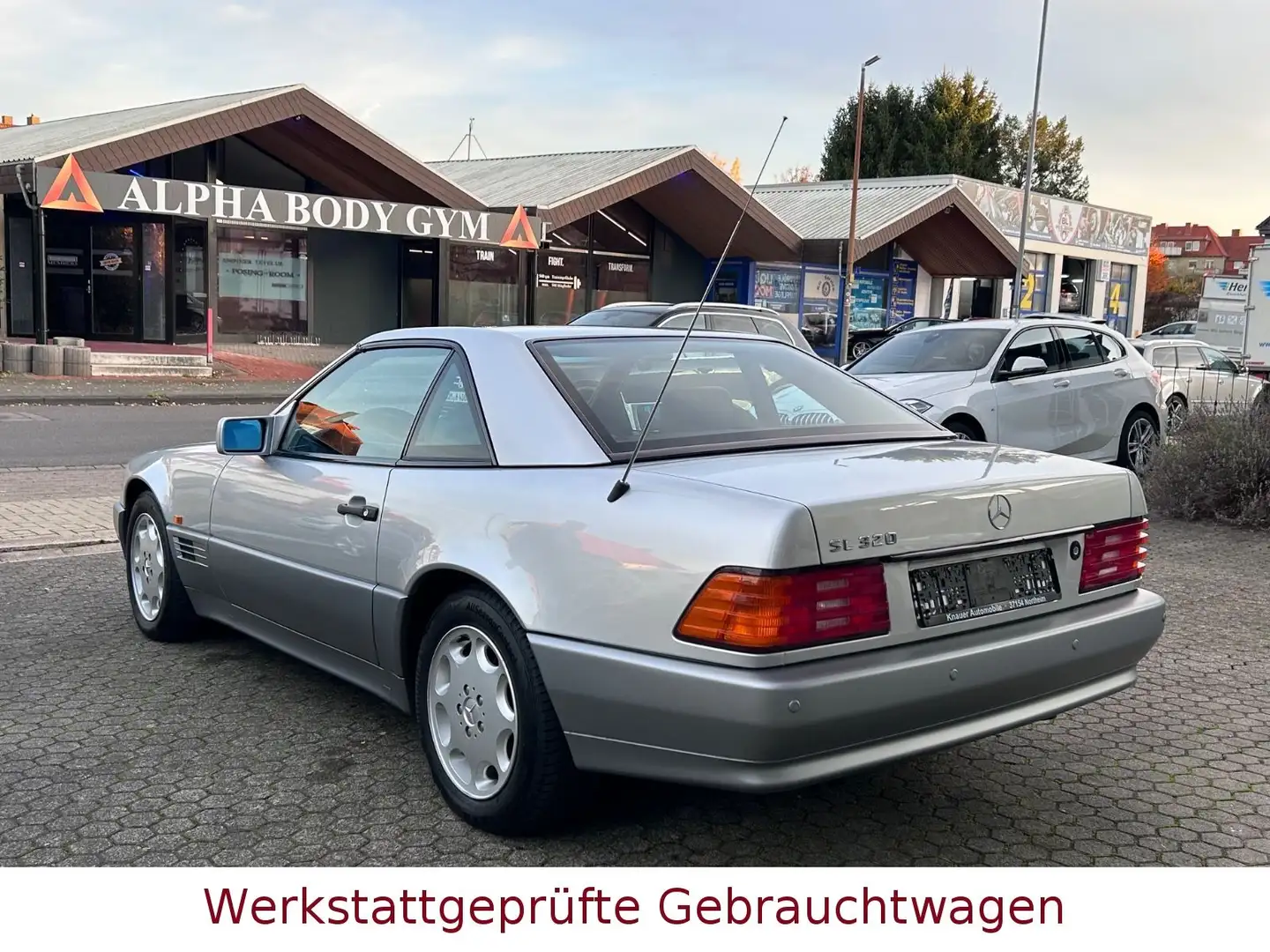 Mercedes-Benz SL 320 R129*Deutsches Fz*.Sammlerzustand*1.Hand* - 2