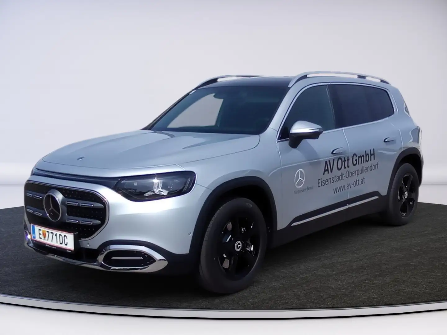 Mercedes-Benz GLB 250 + mit EQ Tech 7 sitzig Anhängevorr. Silber - 2