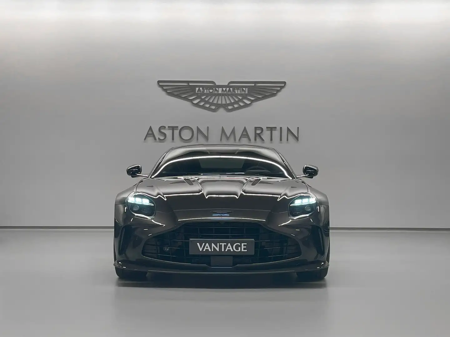 Aston Martin Vantage Coupe | NEW 2025 MODEL Ezüst - 2