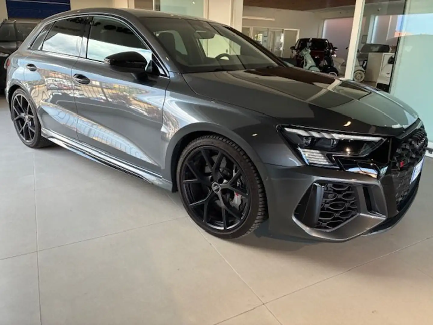 Audi RS3 A3 Sportback 2.5 tfsi quattro s-tronic Performance Grigio - 2