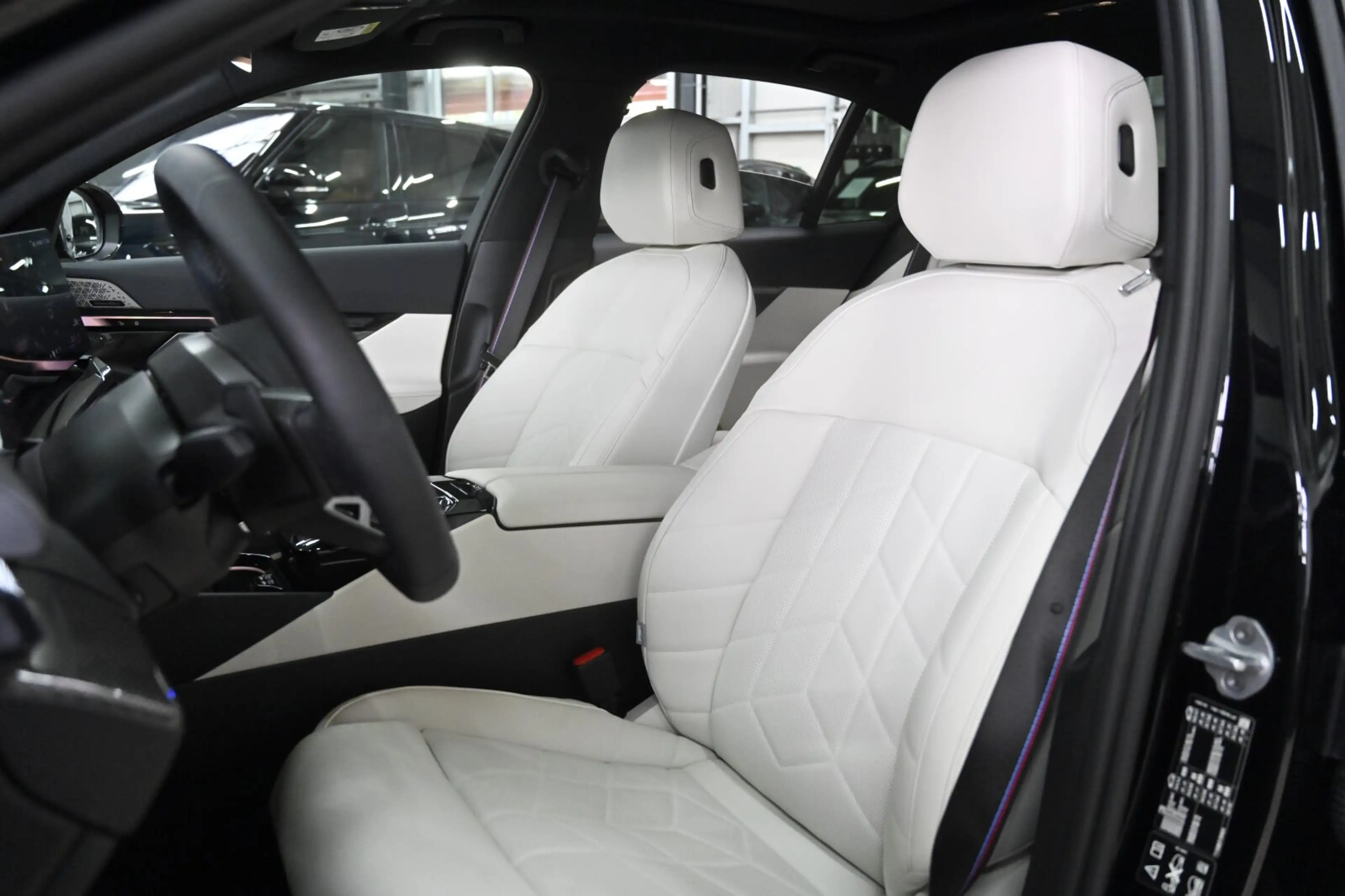 BMW 540 540d xDrive M-Sport PRO PANO*INNO*B&W*CARBON*21' — photo 9