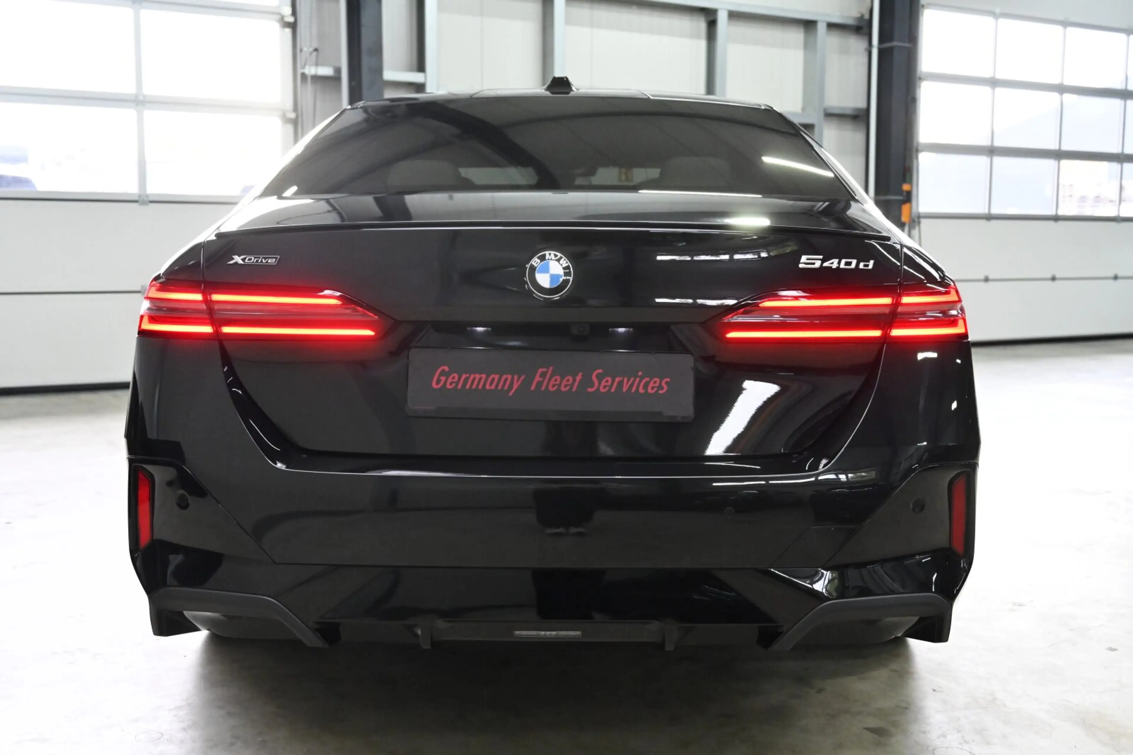 BMW 540 540d xDrive M-Sport PRO PANO*INNO*B&W*CARBON*21' — photo 4