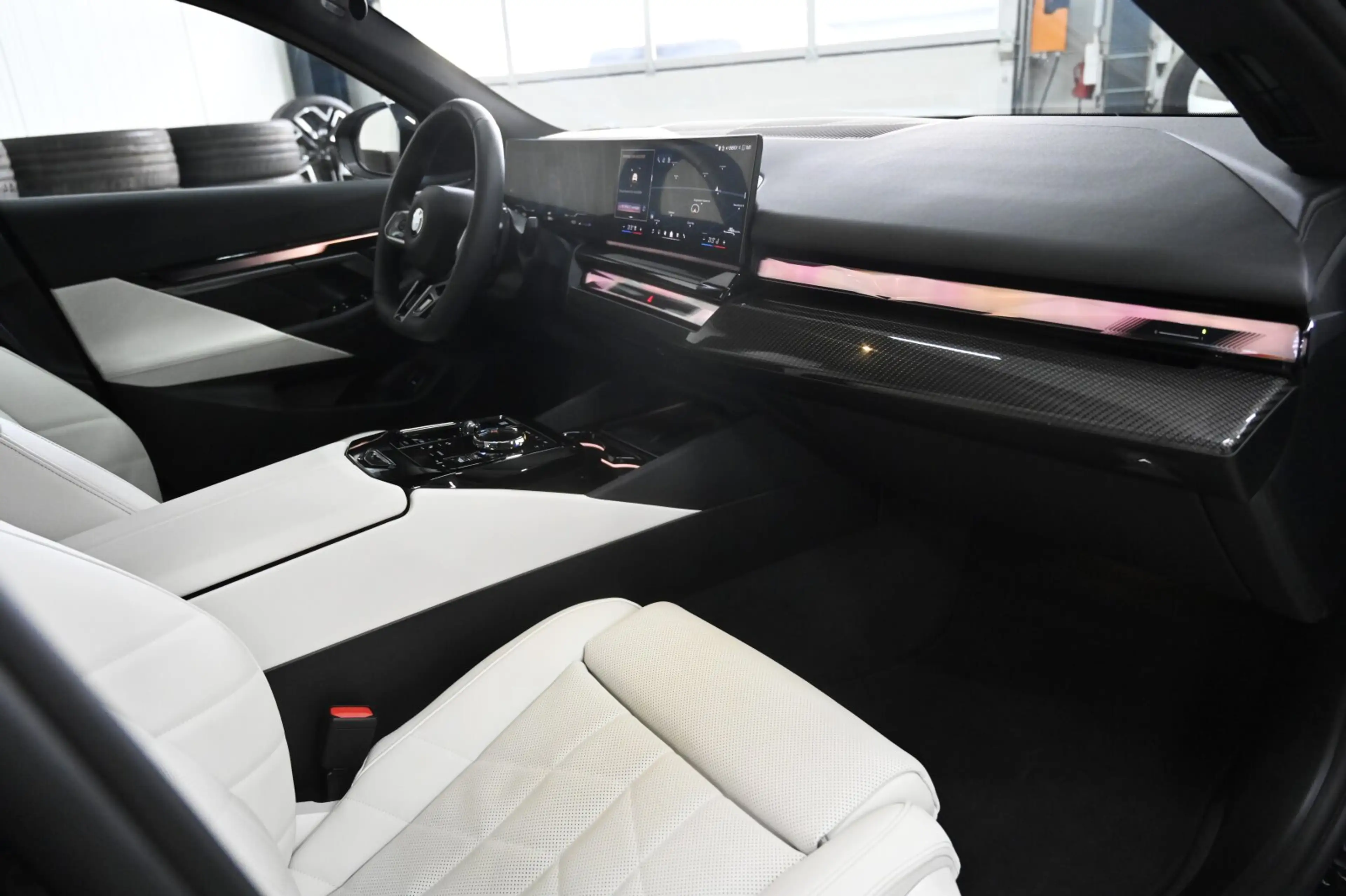 BMW 540 540d xDrive M-Sport PRO PANO*INNO*B&W*CARBON*21' — photo 7