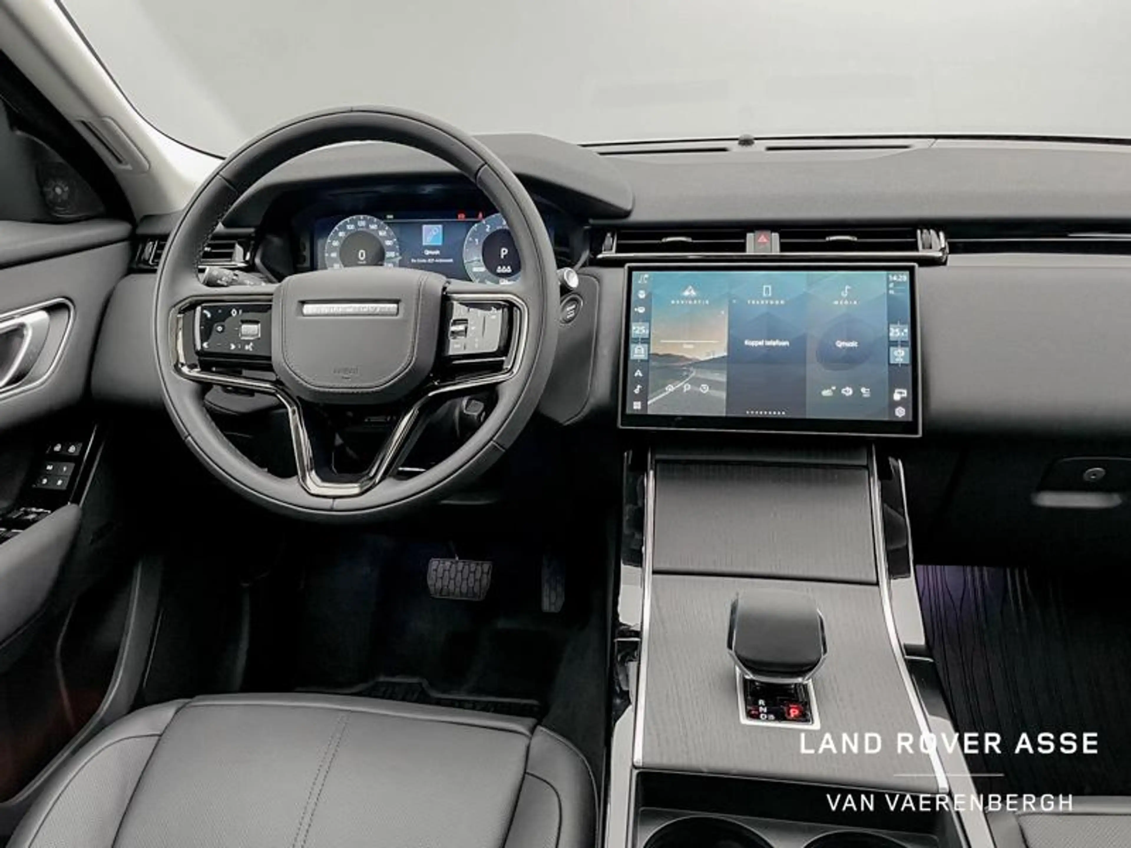 Land Rover Range Rover Velar P400e S AWD — photo 11