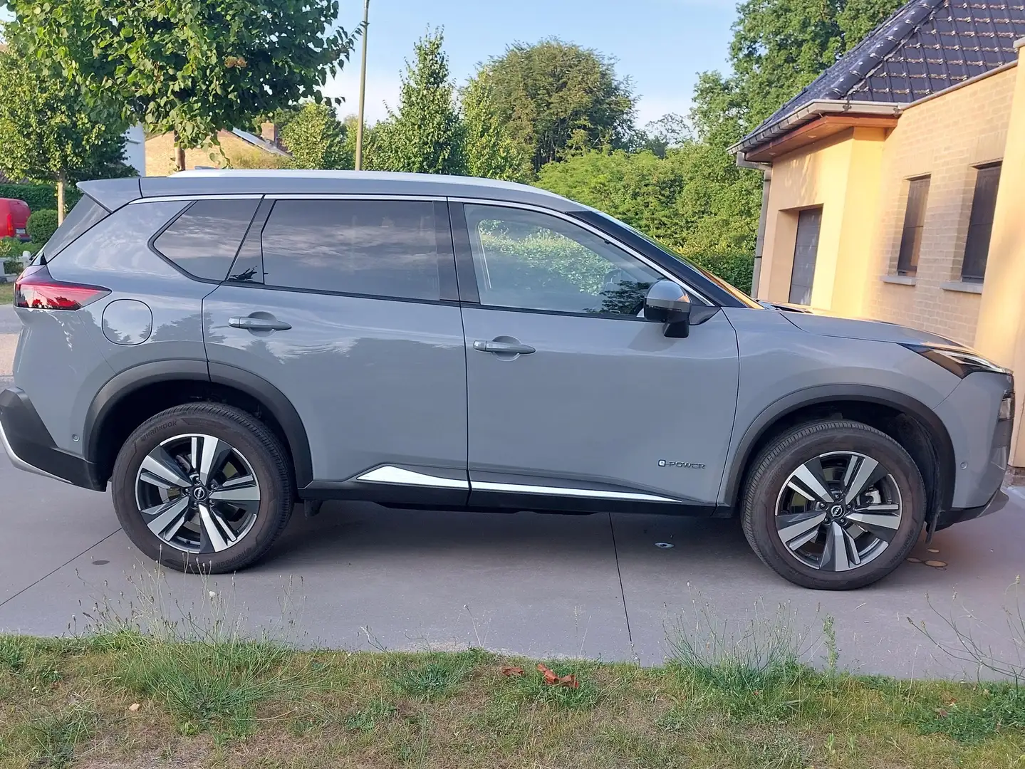 Nissan X-Trail X-Trail 1.5 mild hybride tekna Grijs - 2