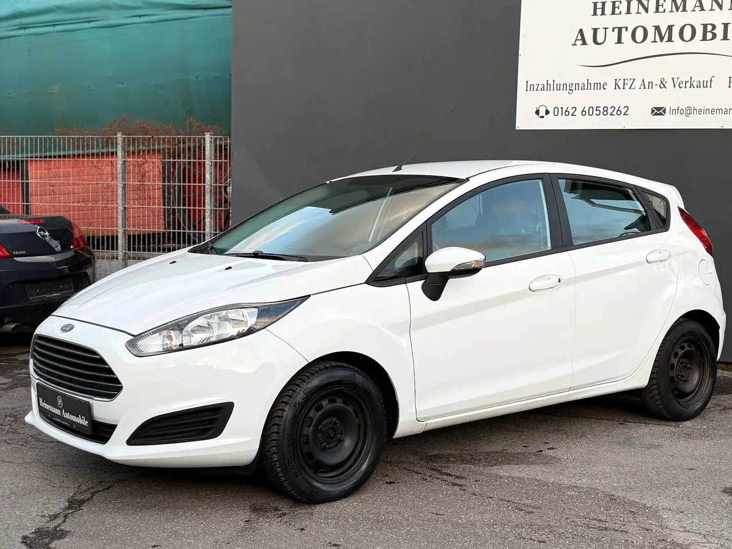 Ford Fiesta 1.2 Trend *SHZG*KLIMA*PDC*2-HAND*HU/AU* Blanc - 2