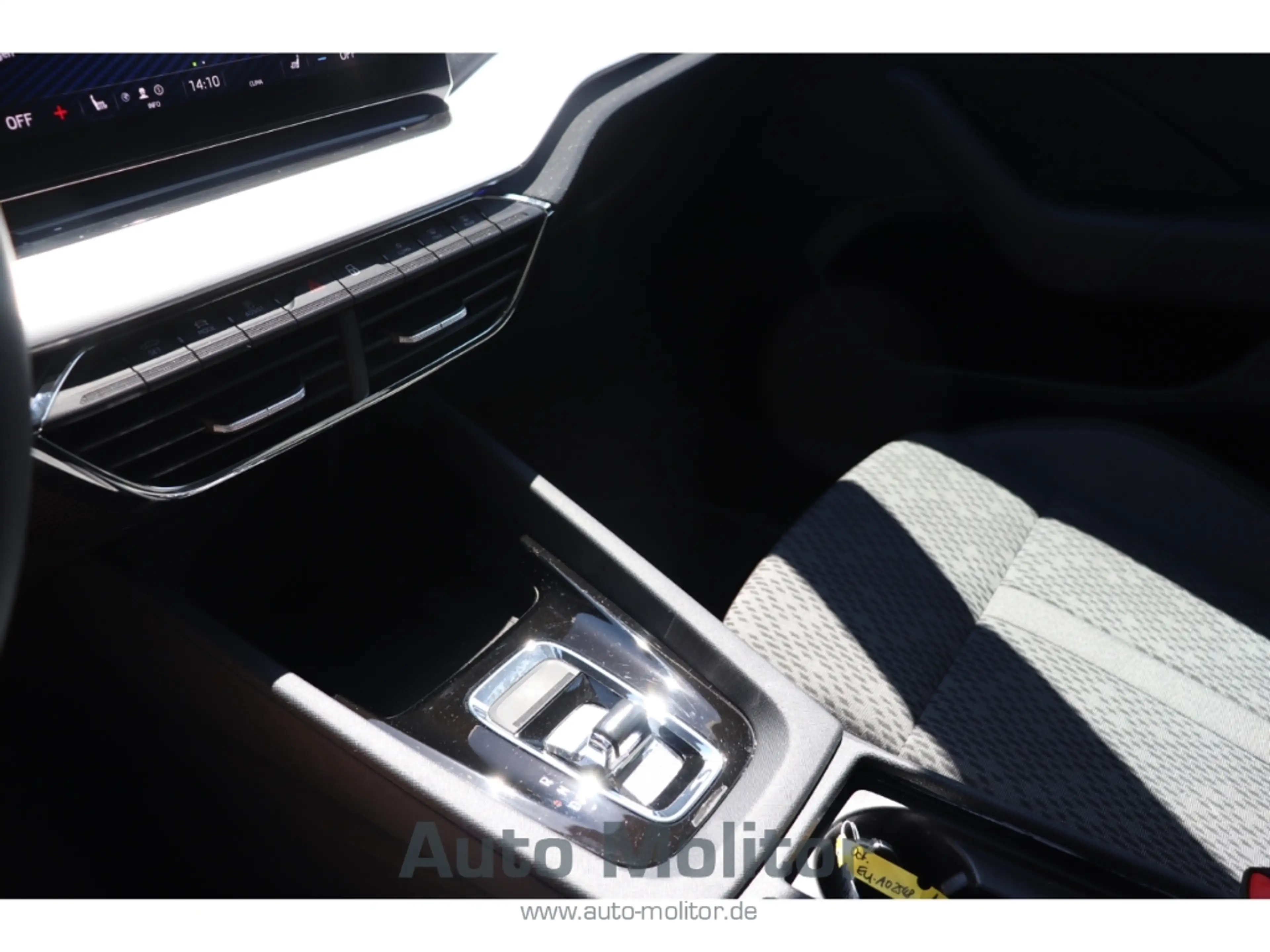 Skoda Octavia Combi Style LED Navi Keyless e-Sitze HUD ACC Rückf — photo 10