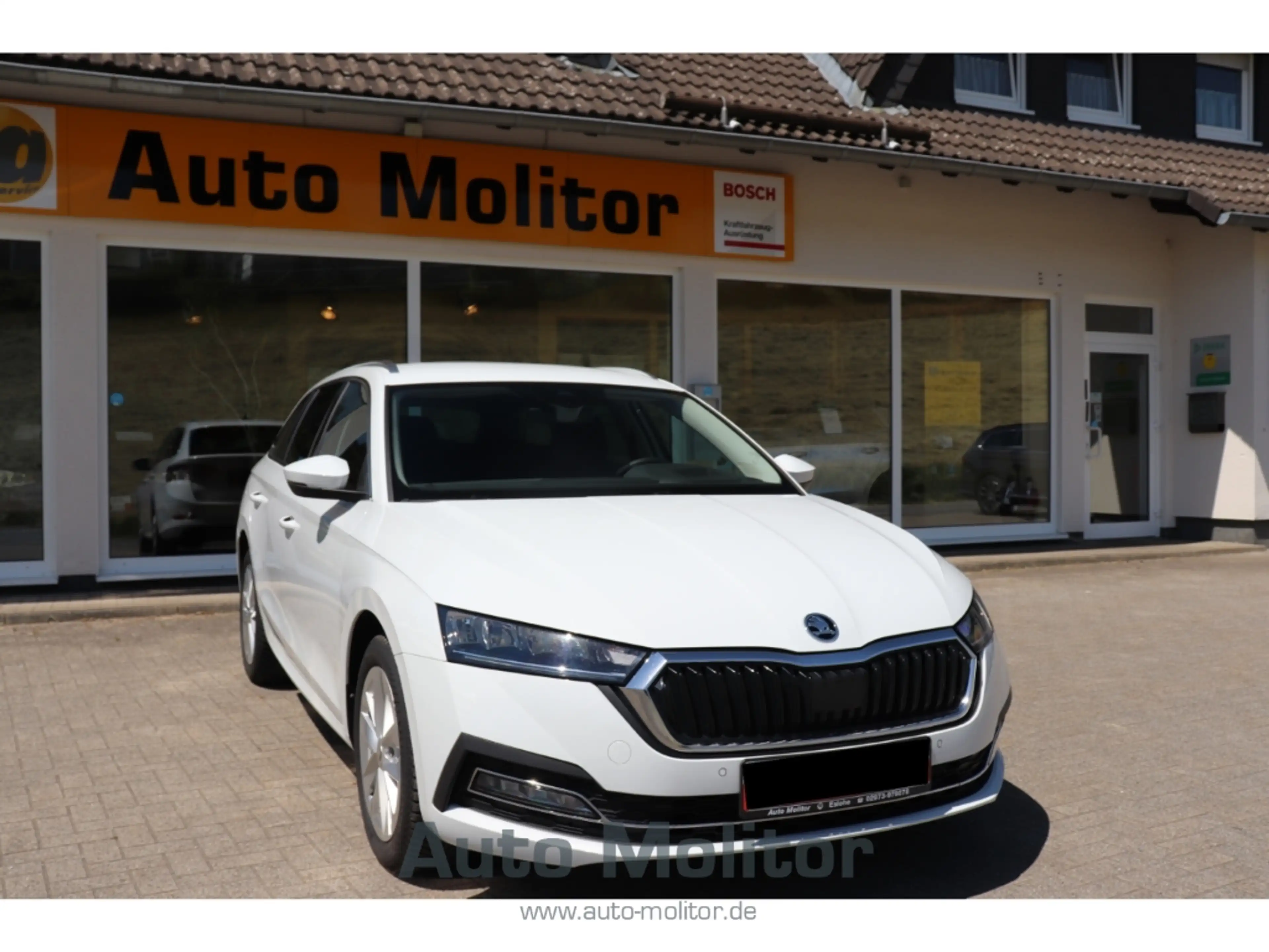 Skoda Octavia Combi Style LED Navi Keyless e-Sitze HUD ACC Rückf — photo 3