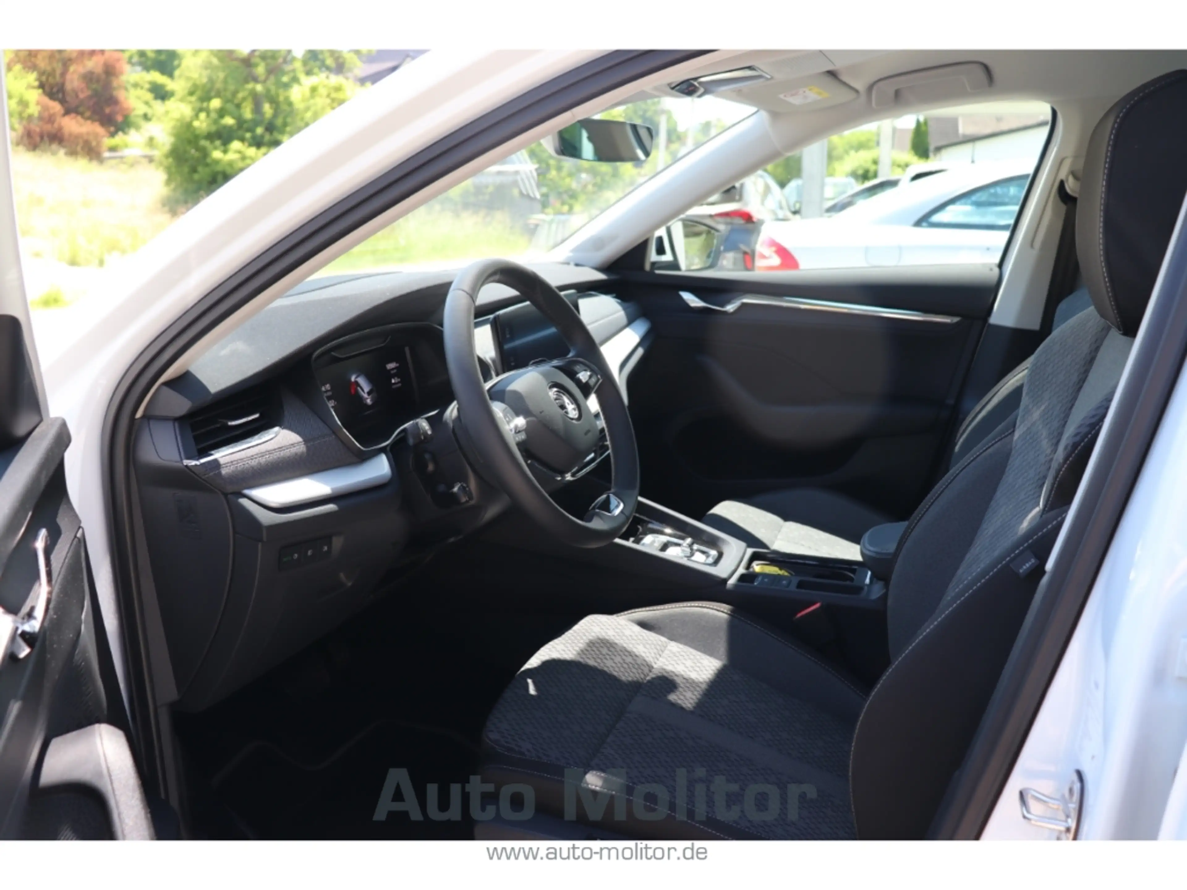 Skoda Octavia Combi Style LED Navi Keyless e-Sitze HUD ACC Rückf — photo 16