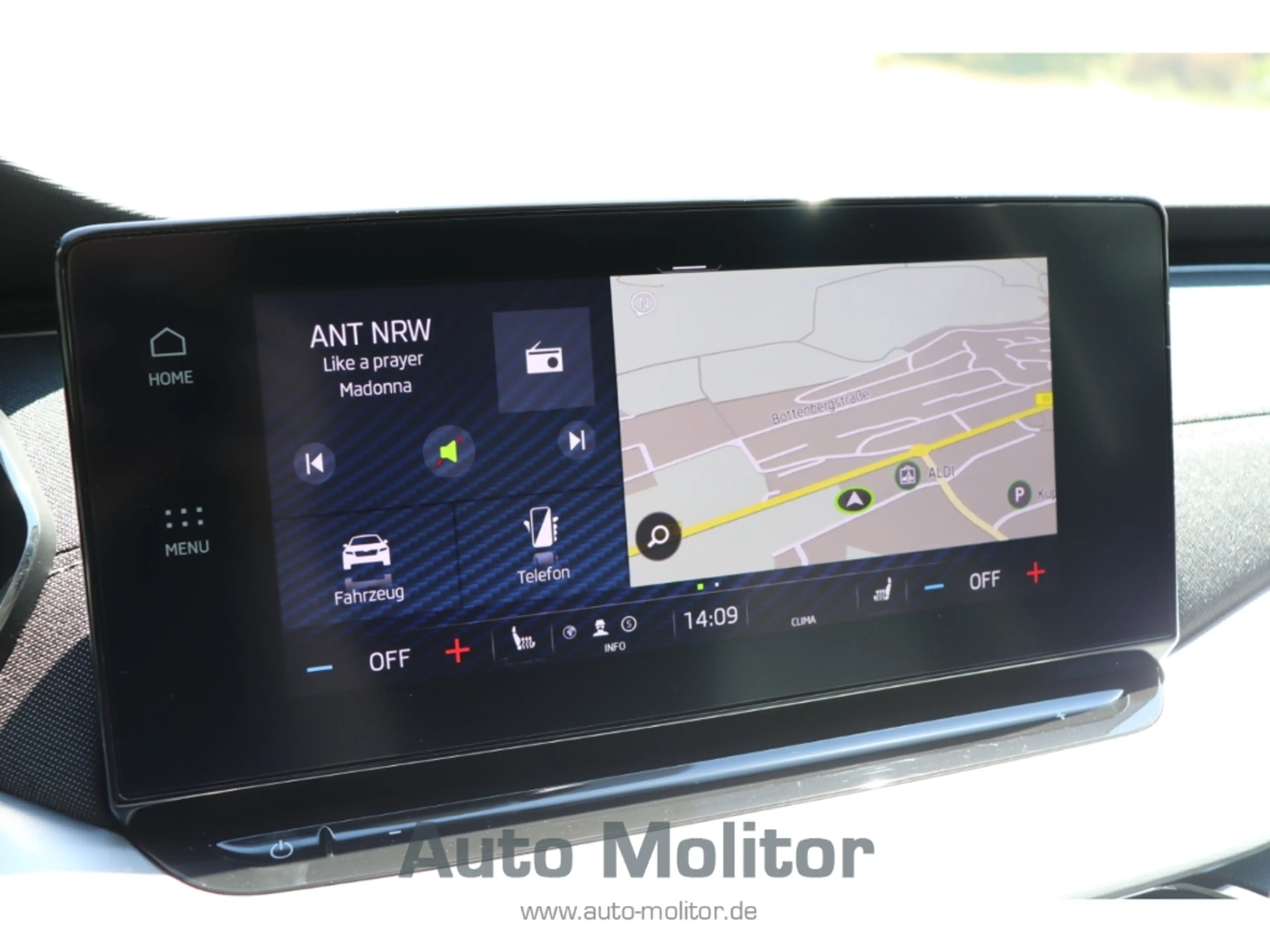 Skoda Octavia Combi Style LED Navi Keyless e-Sitze HUD ACC Rückf — photo 13
