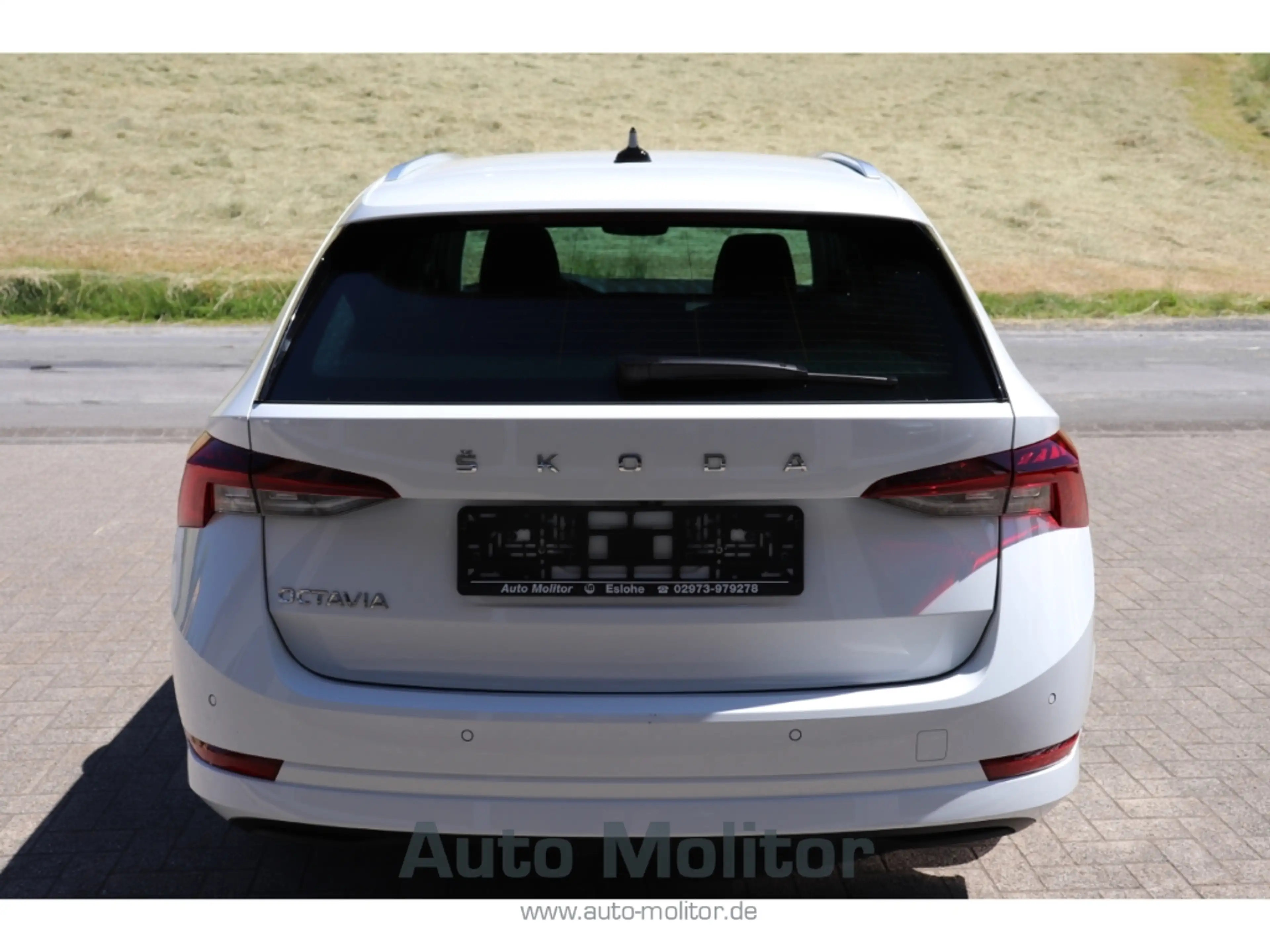 Skoda Octavia Combi Style LED Navi Keyless e-Sitze HUD ACC Rückf — photo 20