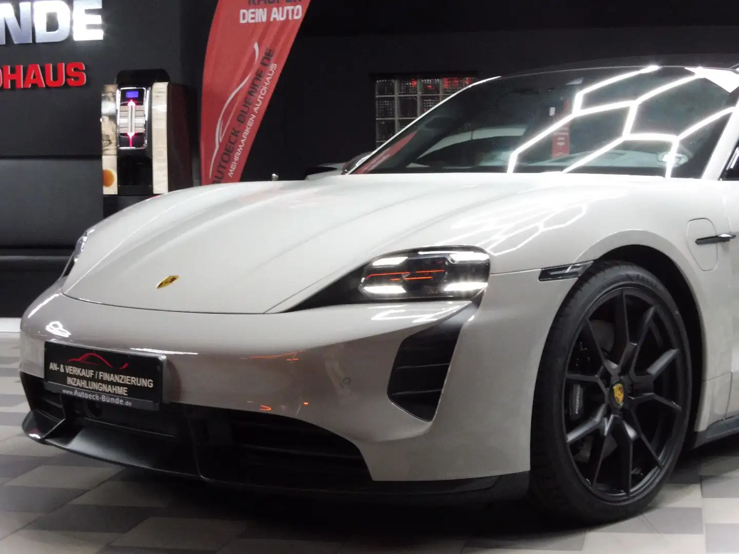 Porsche Taycan GTS Carbon/Burmester/Pano/360°Kam/Head-Up Gris - 1