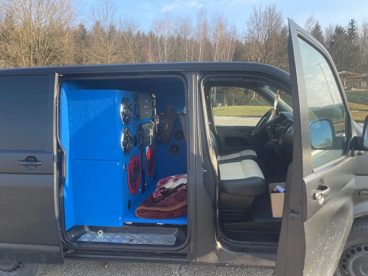 Volkswagen T5 Transporter 1.9 tdi Schwarz - 1