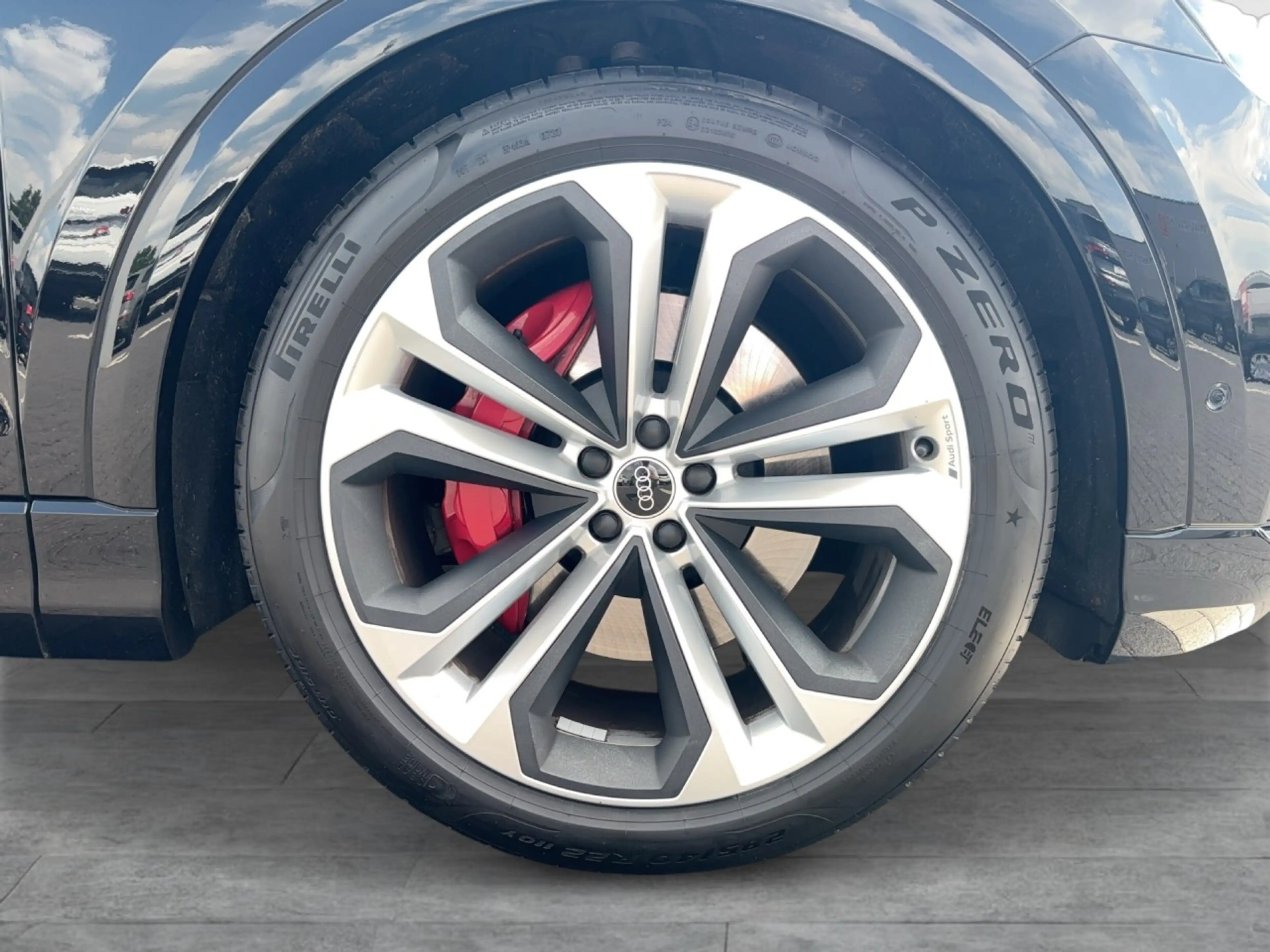 Audi SQ8 4.0 TFSI competition plus MLED LM22 Leder Klima — photo 7
