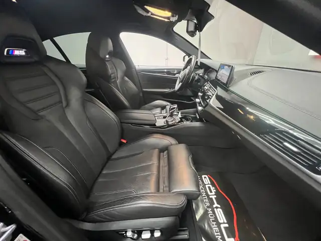 BMW M5 view 12