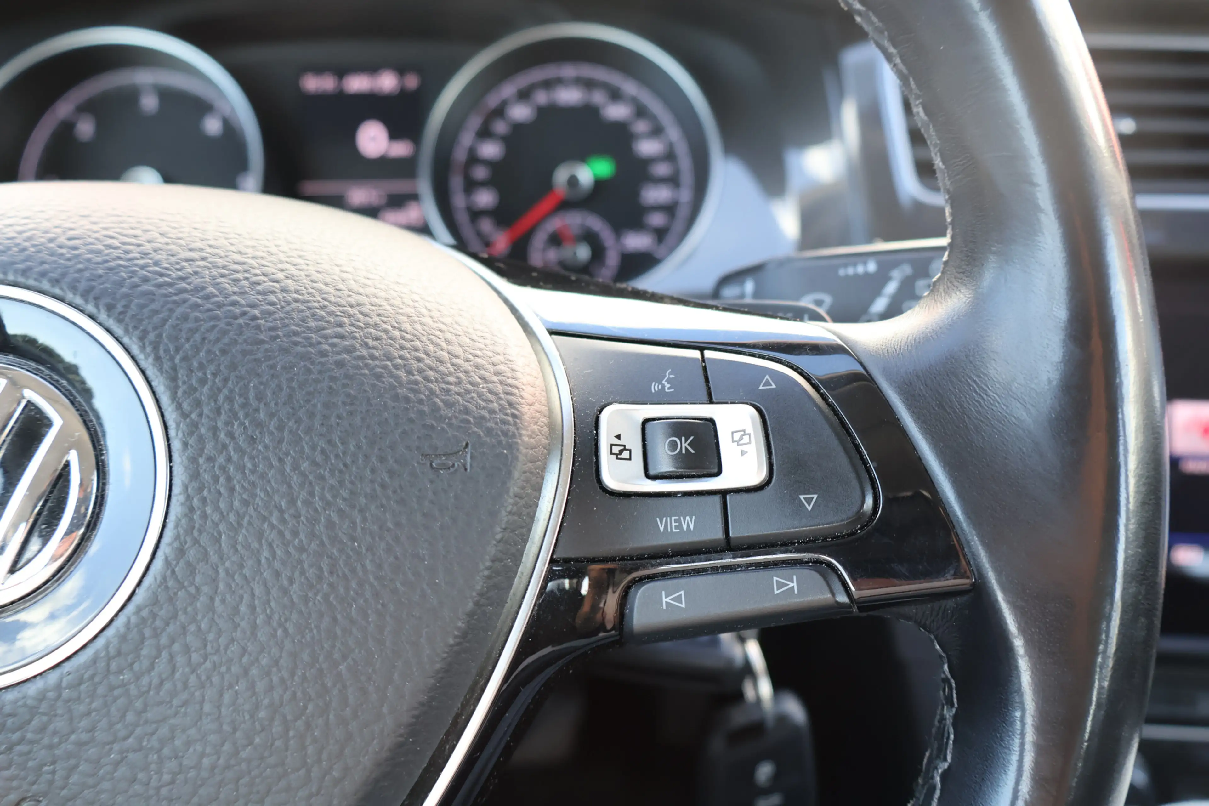 Volkswagen Golf Variant 1.6 TDI DSG Comfortline — photo 14