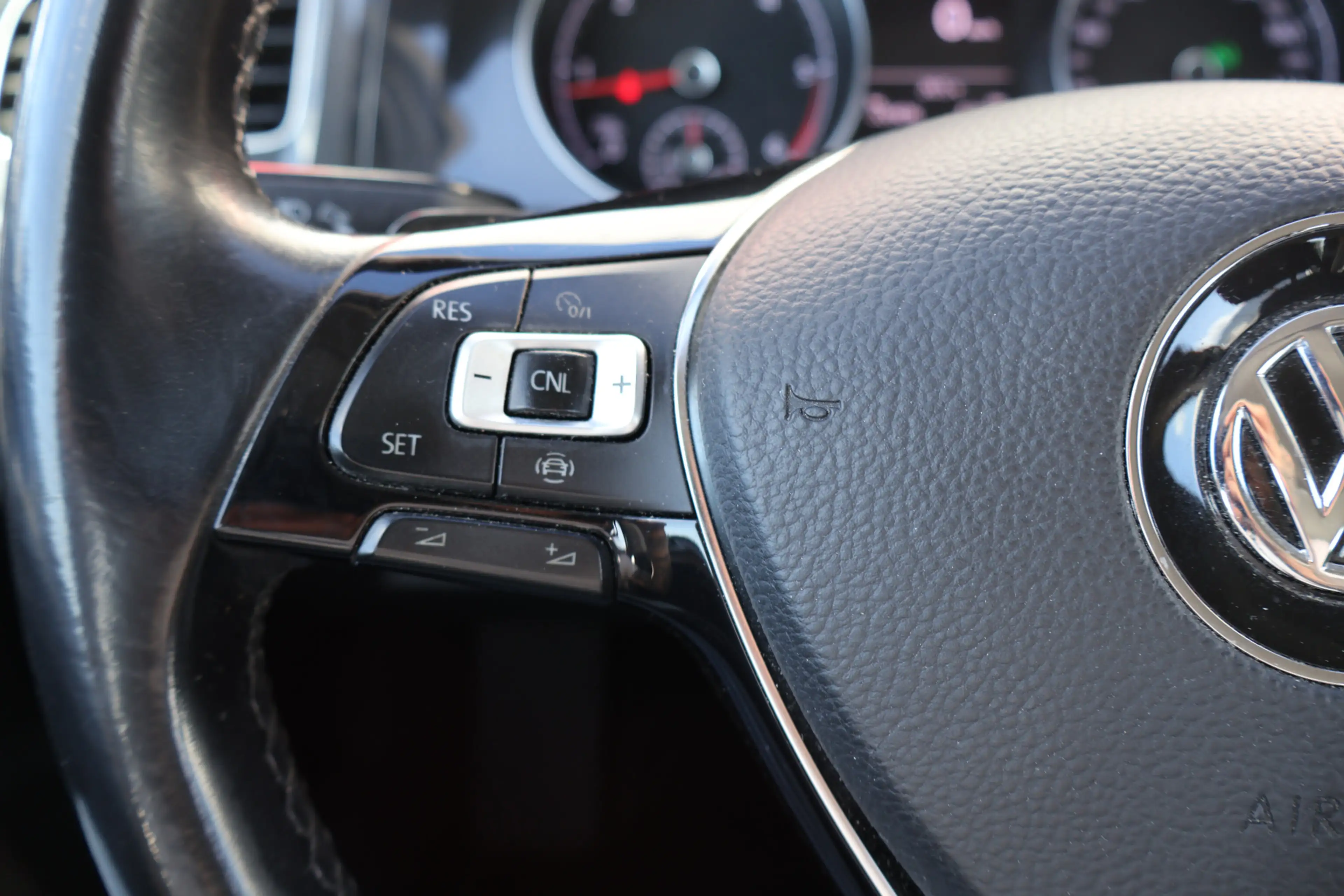 Volkswagen Golf Variant 1.6 TDI DSG Comfortline — photo 13