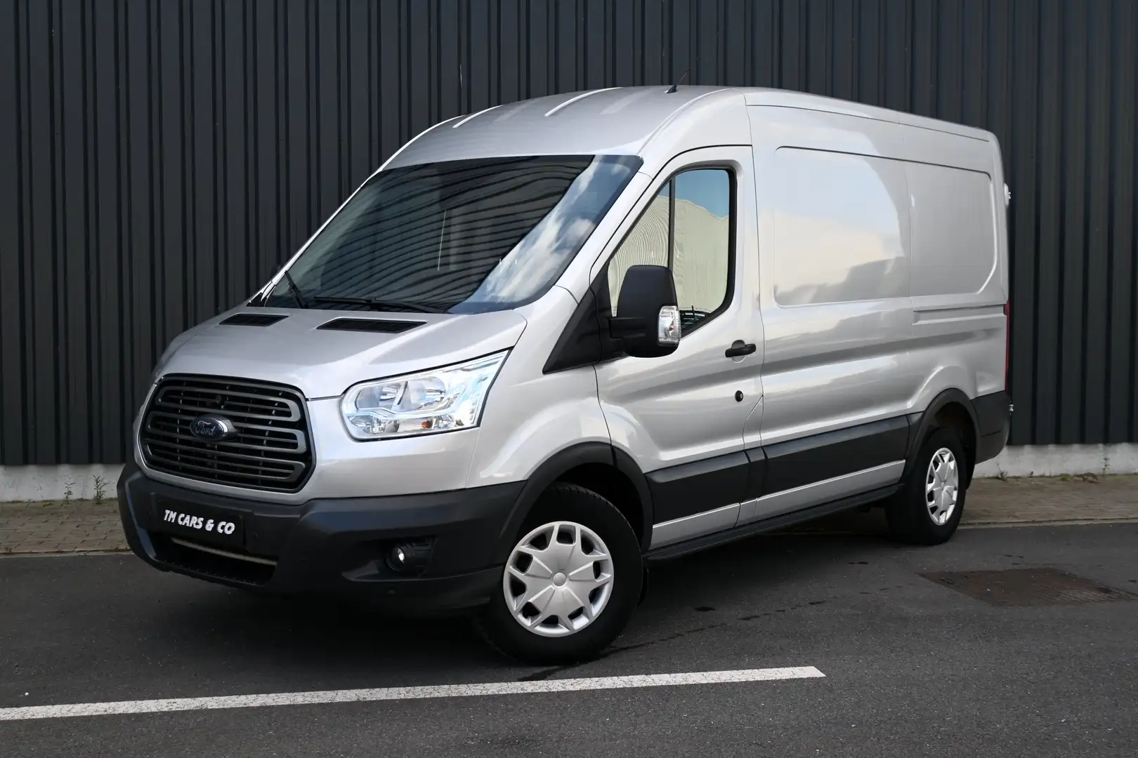 Ford Transit L2H2 2.0 CDTI / Led, GPS, Carplay, Camera, BTW Argent - 2