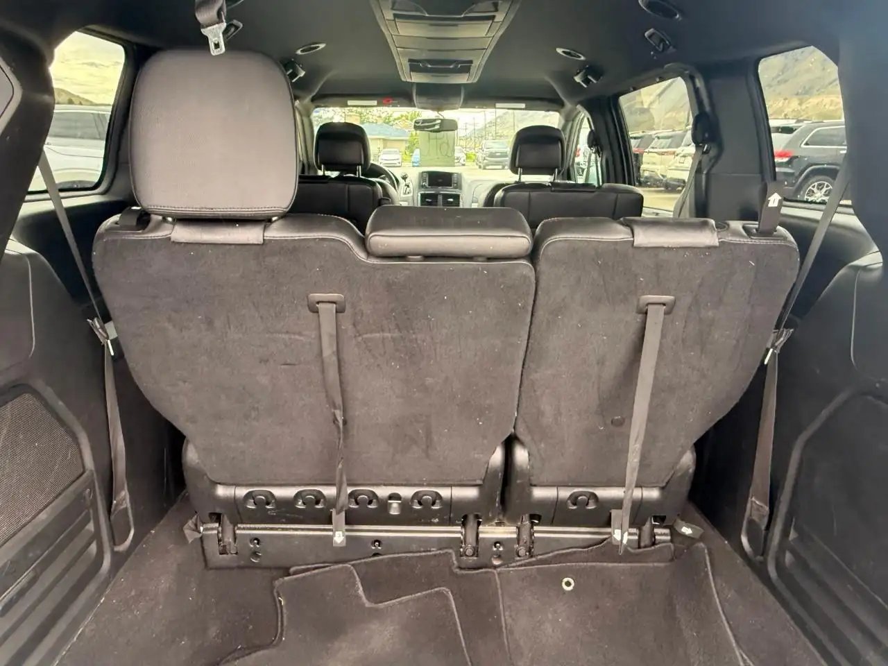 Dodge Grand Caravan photo Dodge Grand Caravan